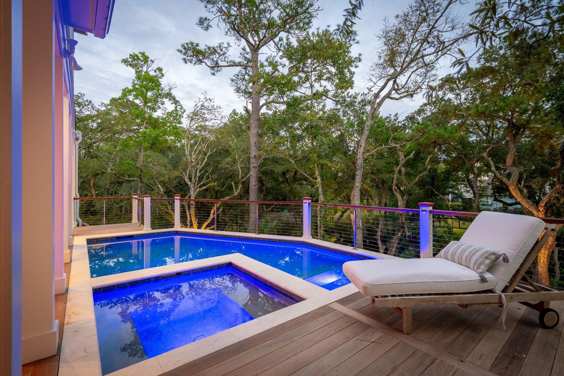 1119 Oak Overhang Street