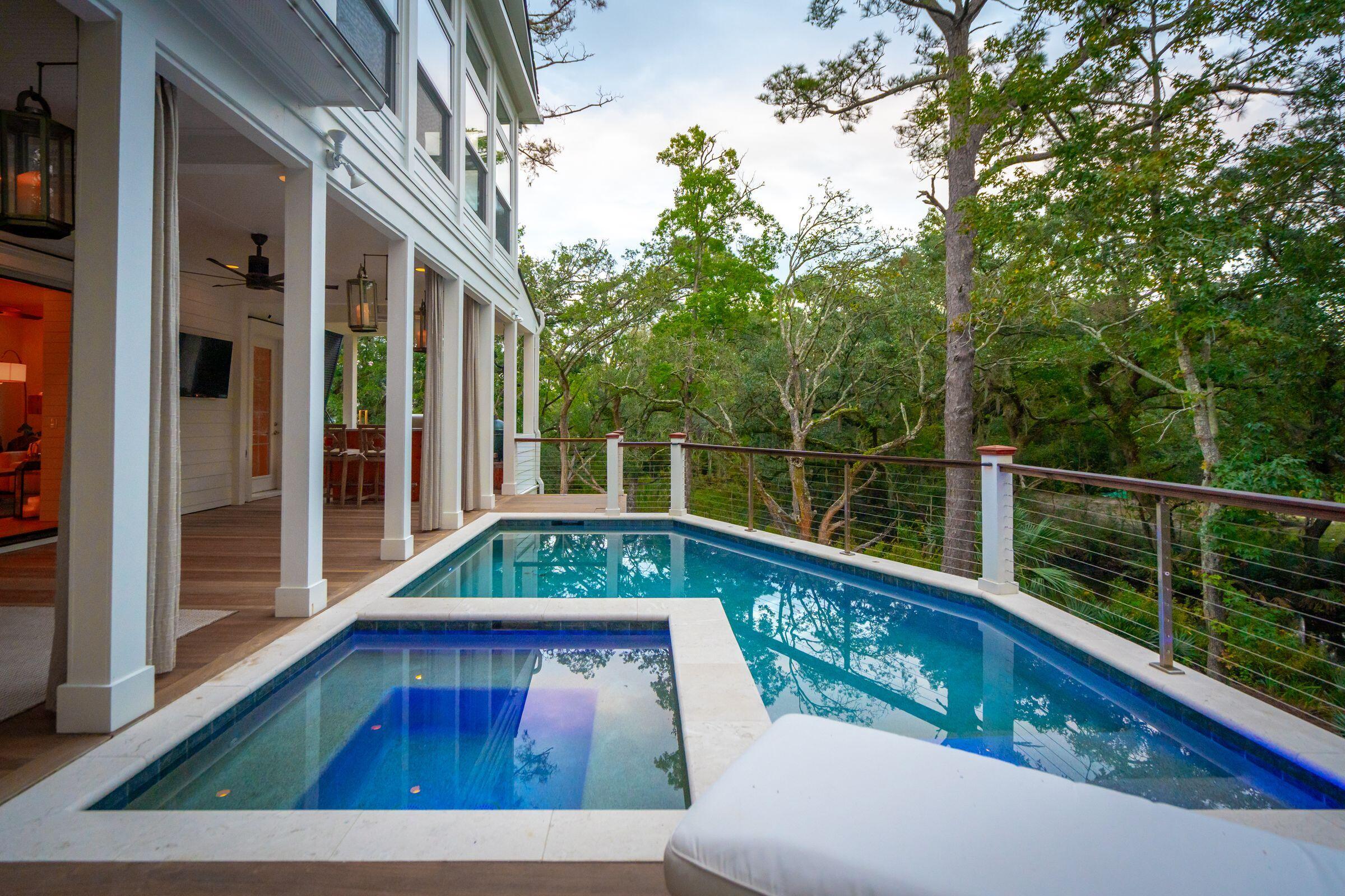 1119 Oak Overhang Street