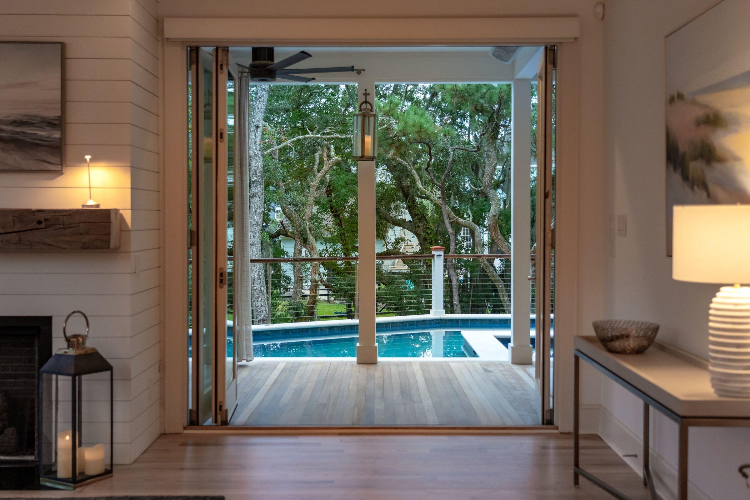 1119 Oak Overhang Street