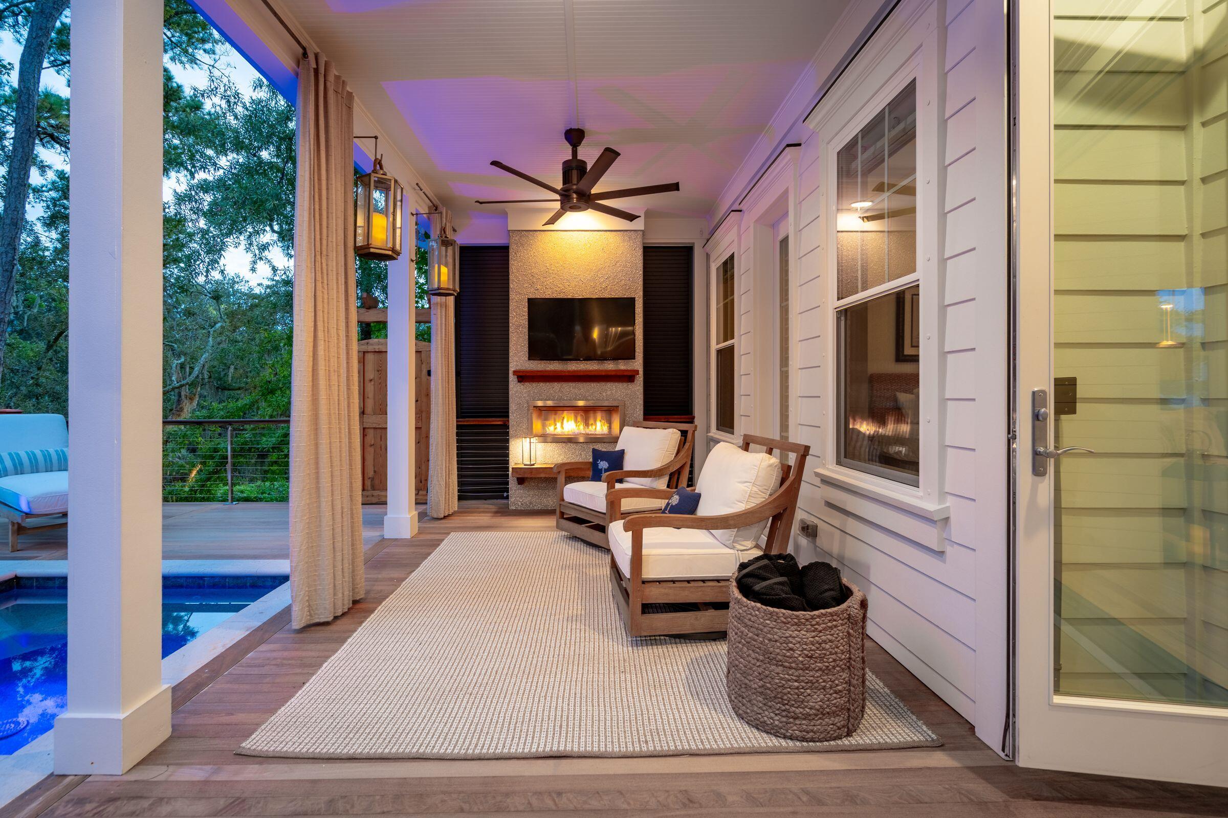 1119 Oak Overhang Street