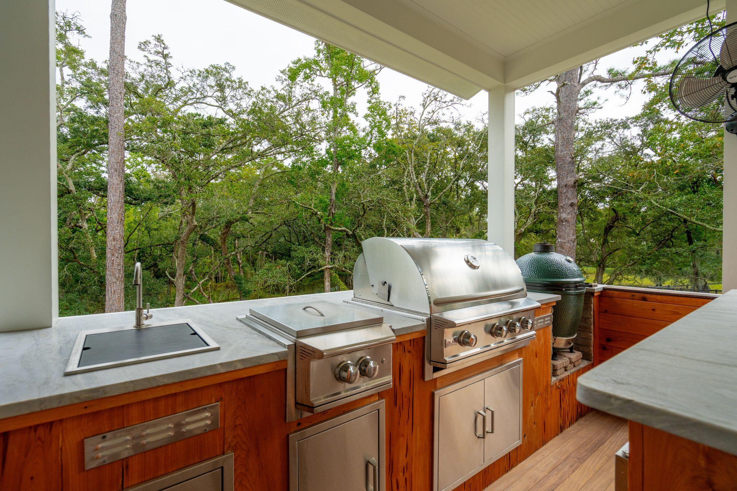 1119 Oak Overhang Street