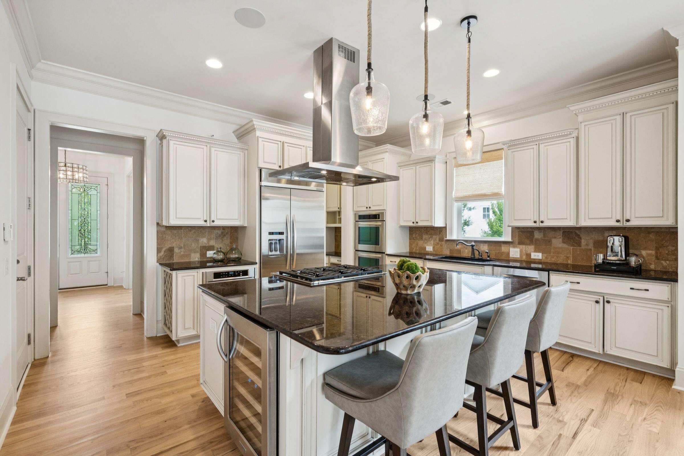 1119 Oak Overhang Street