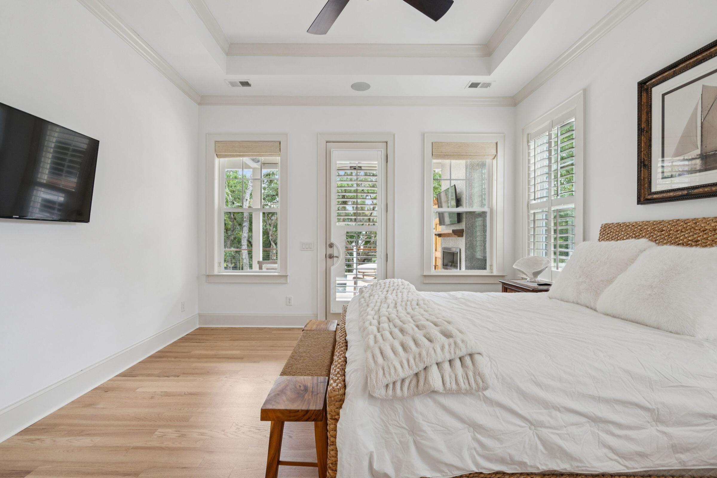 1119 Oak Overhang Street