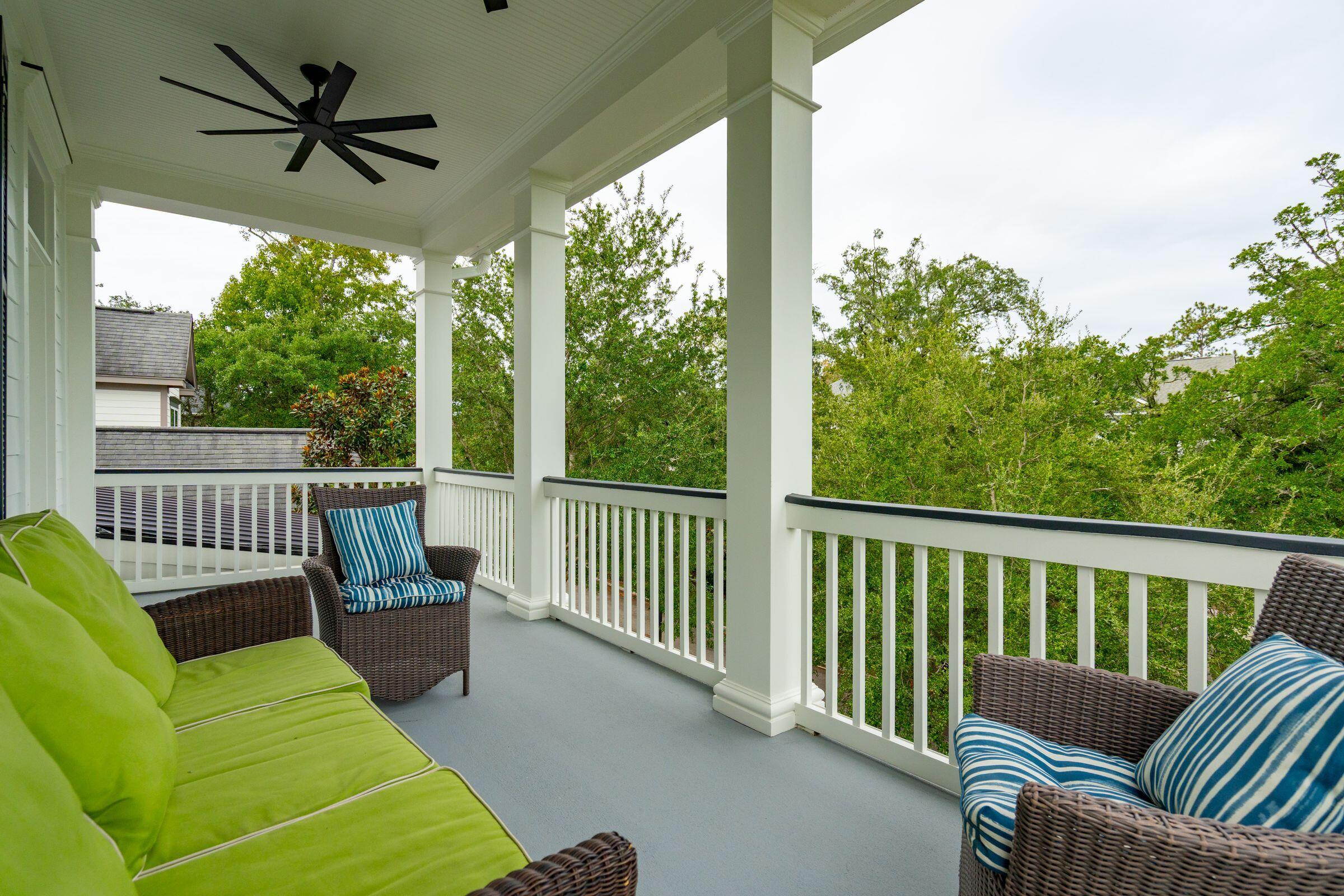 1119 Oak Overhang Street