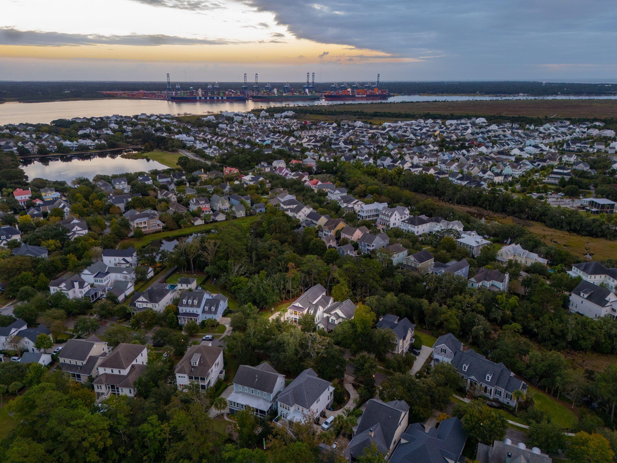 1119 Oak Overhang Street