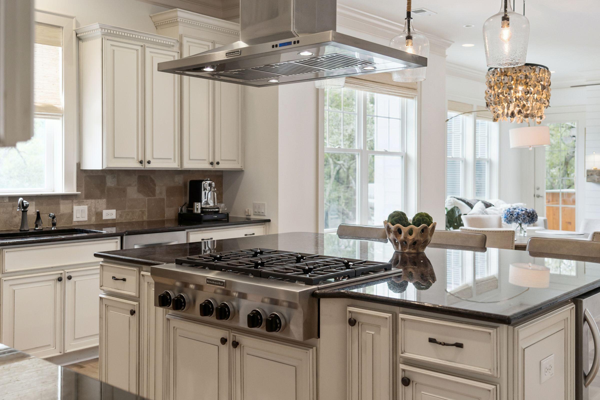 1119 Oak Overhang Street