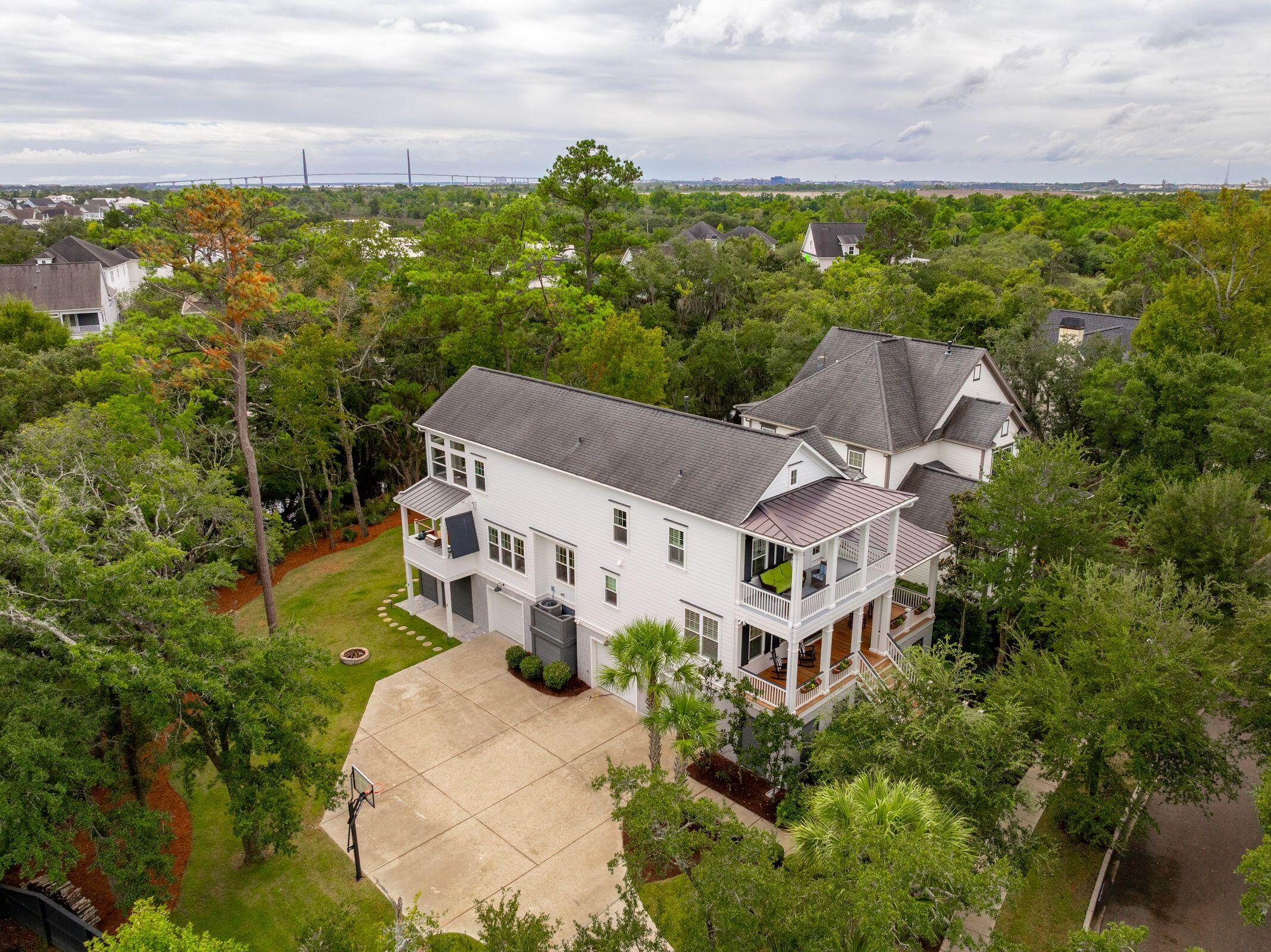 1119 Oak Overhang Street