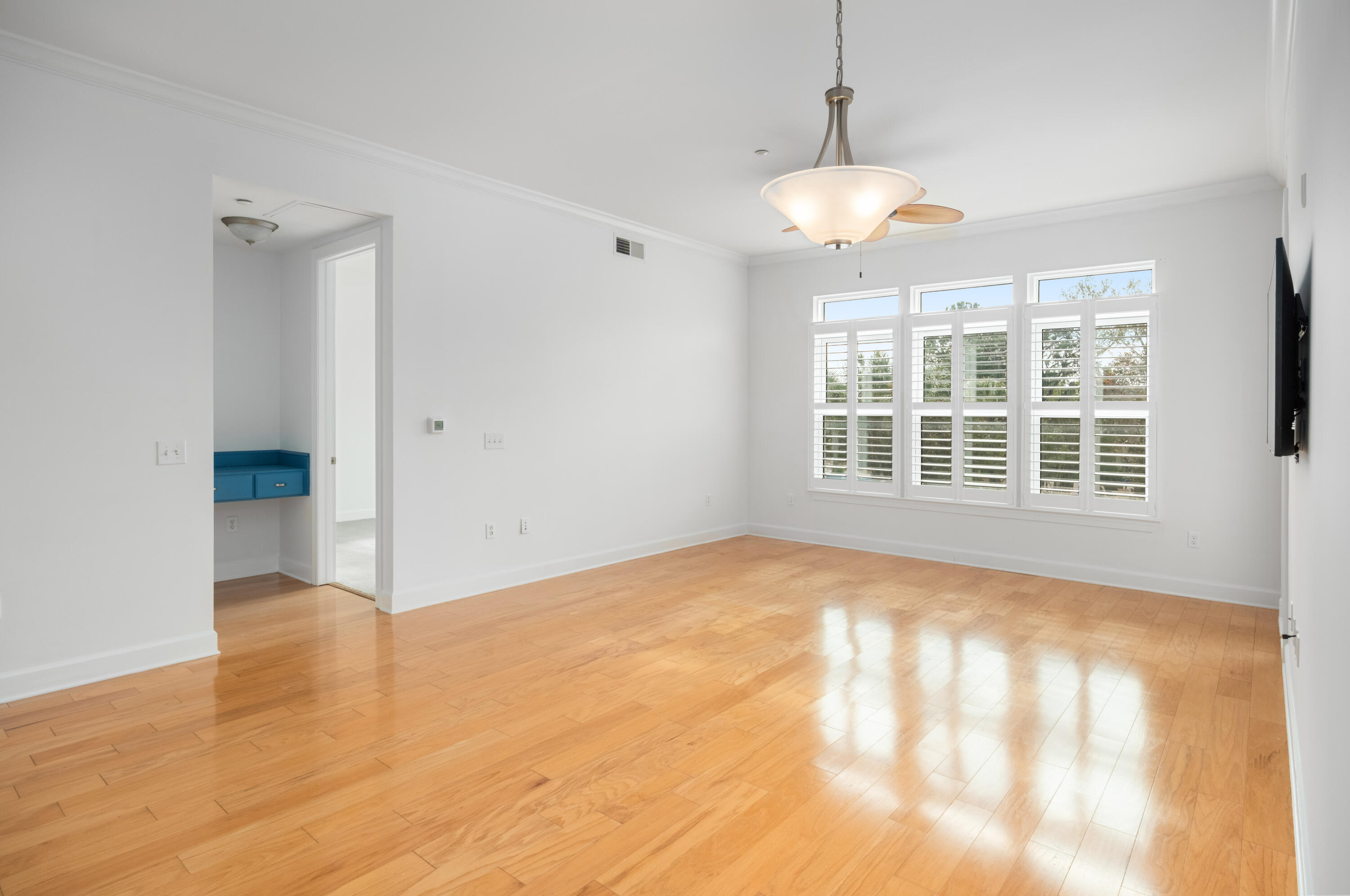 135 Pier View Street # 106