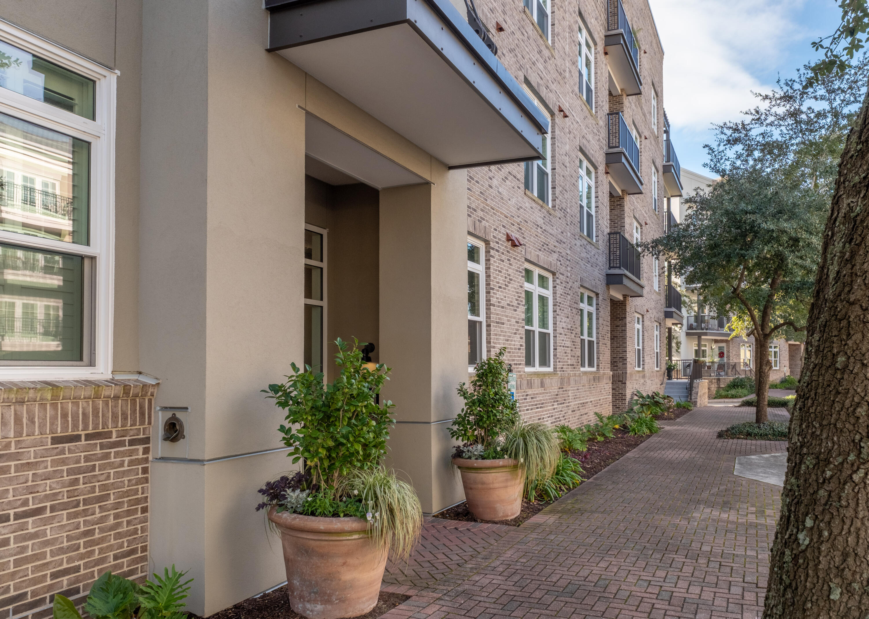 135 Pier View Street # 106