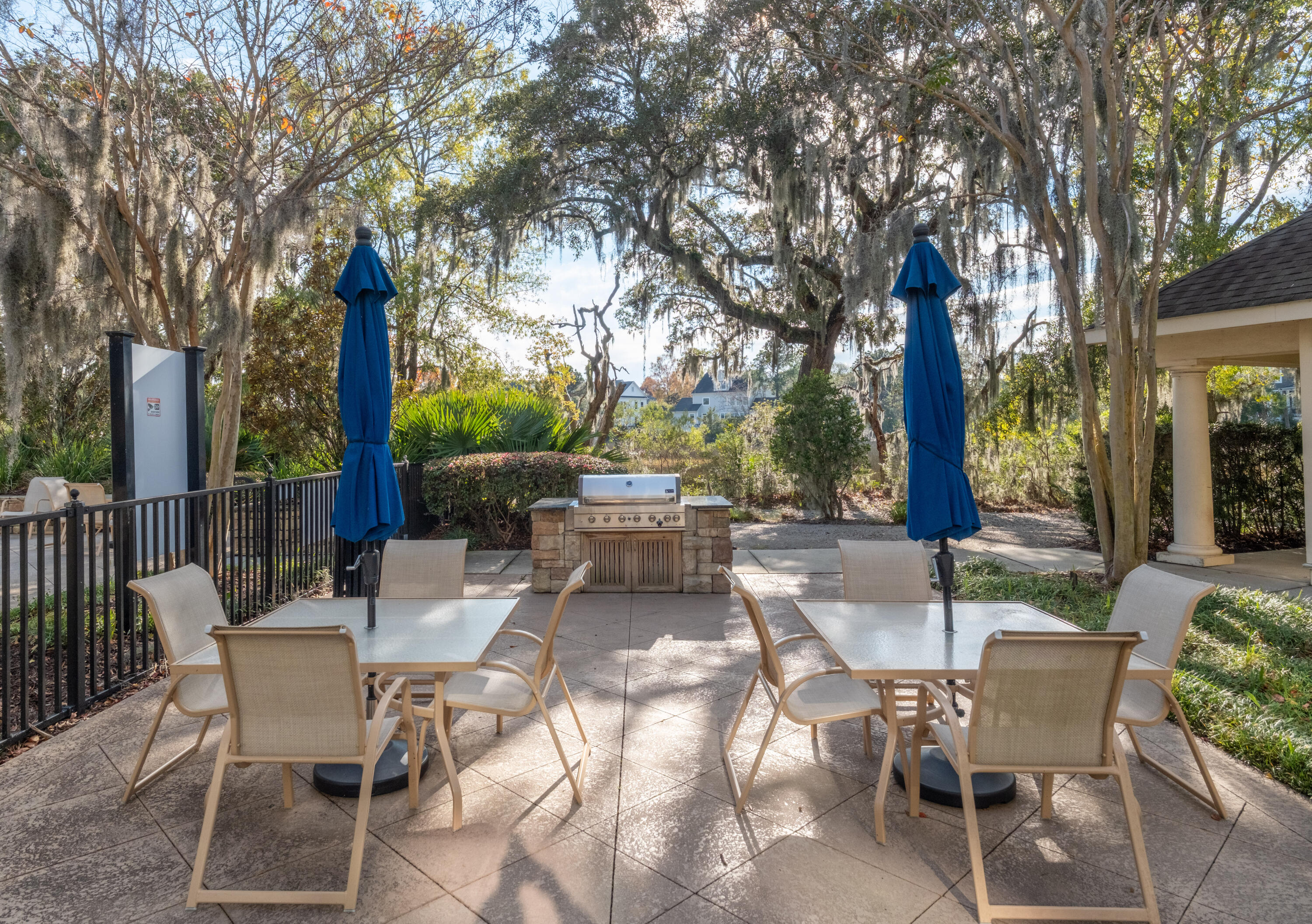 135 Pier View Street # 106