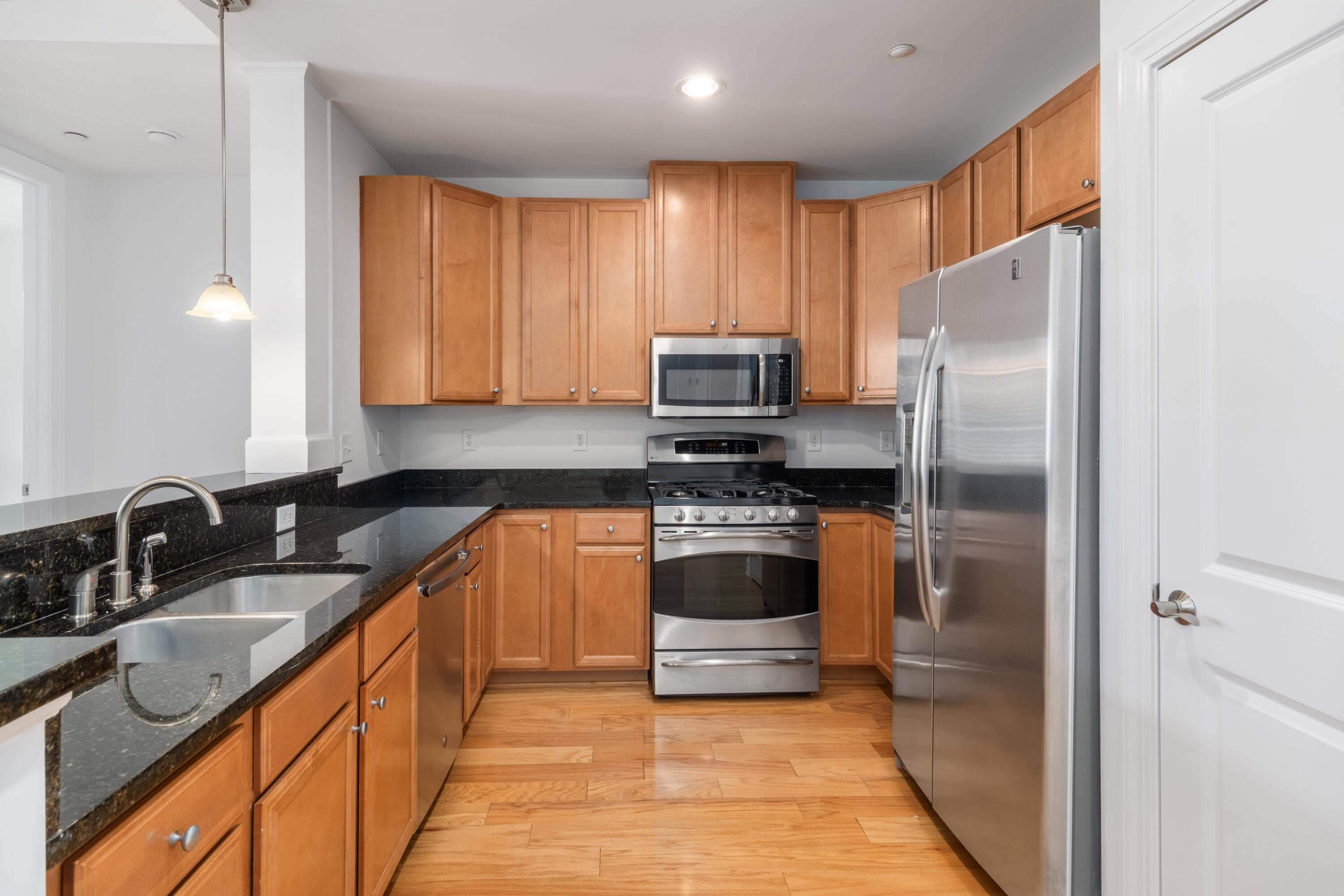 135 Pier View Street # 106