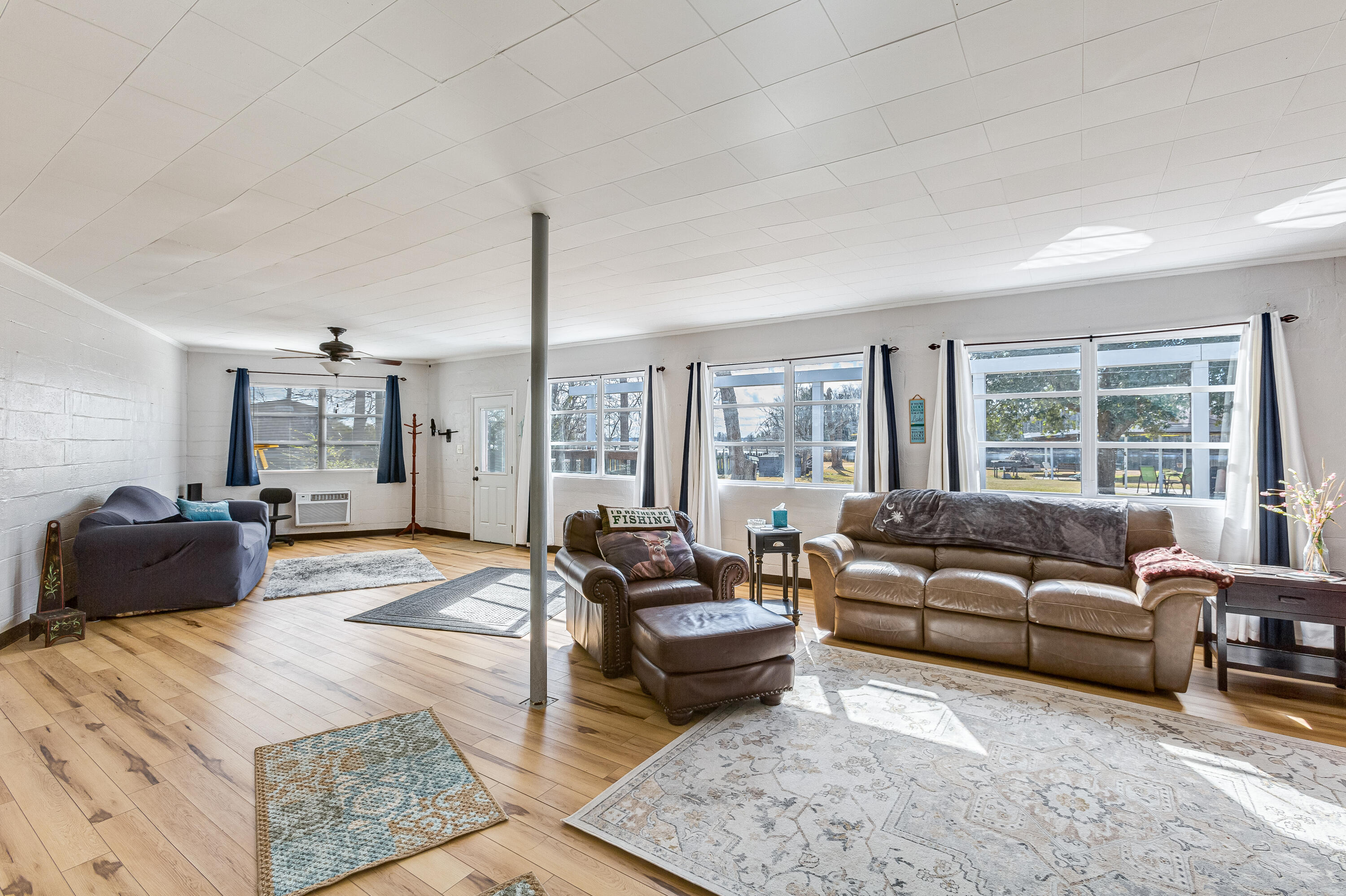 1211 Longpoint Road