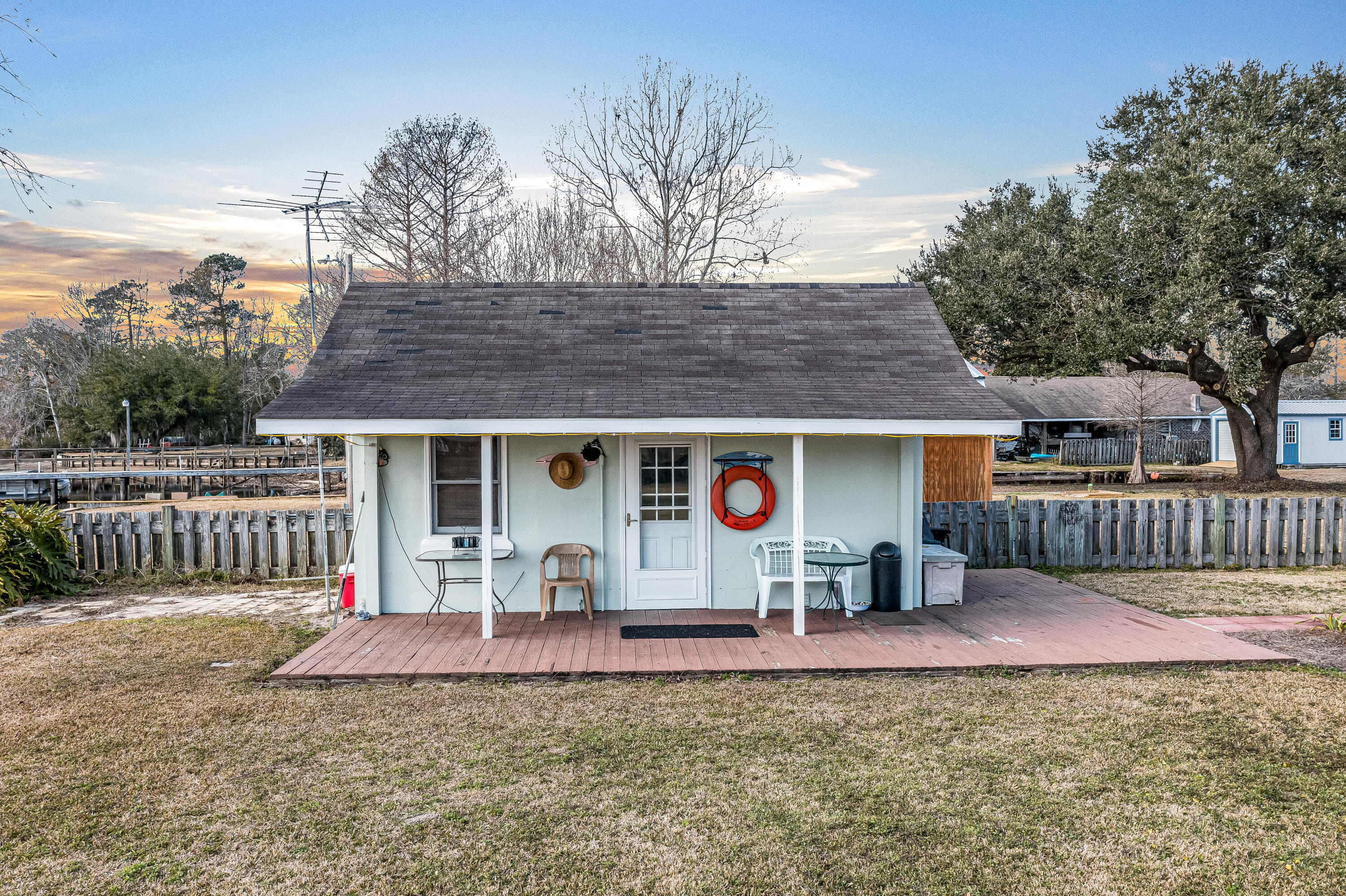 1211 Longpoint Road