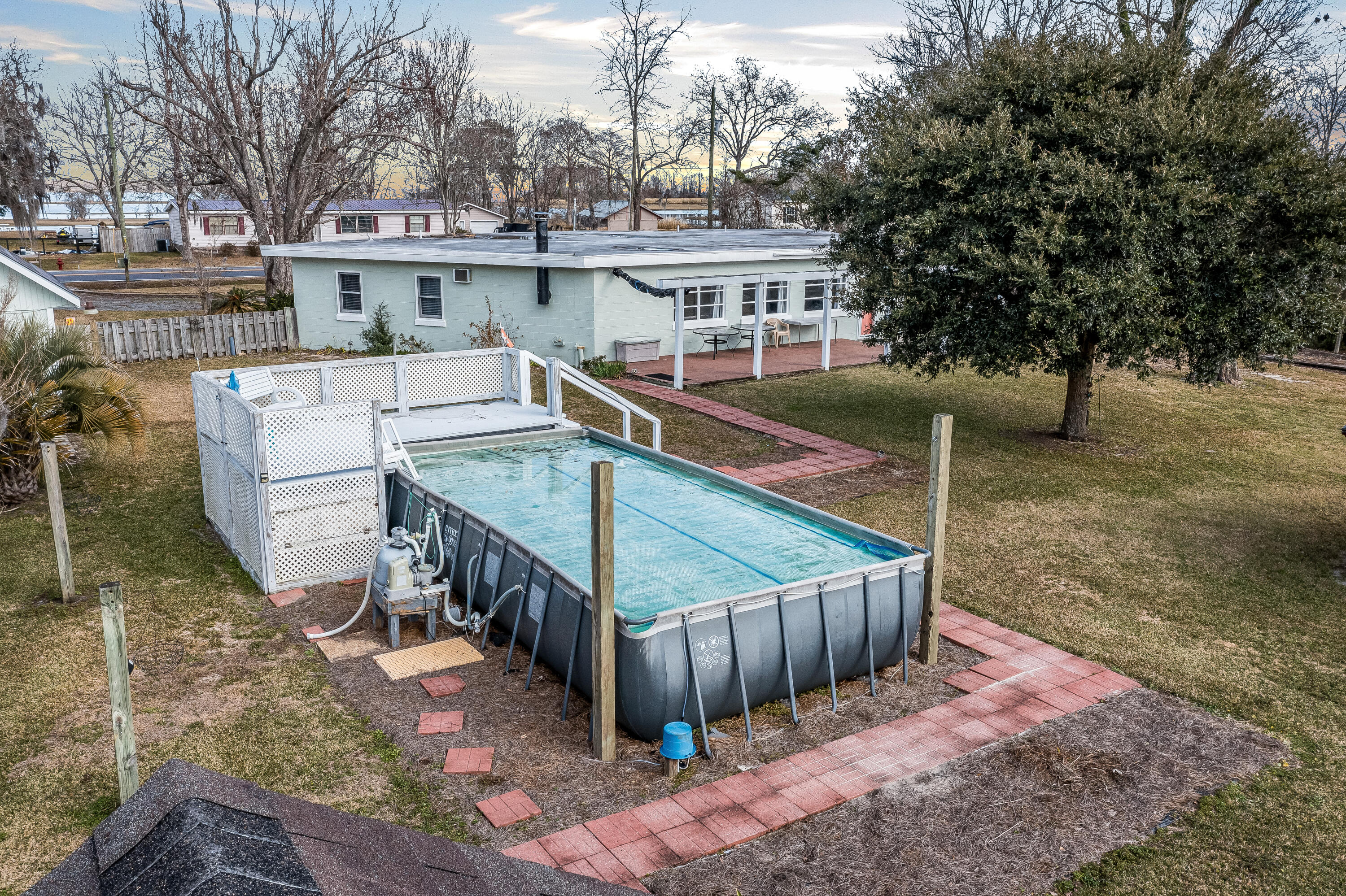 1211 Longpoint Road