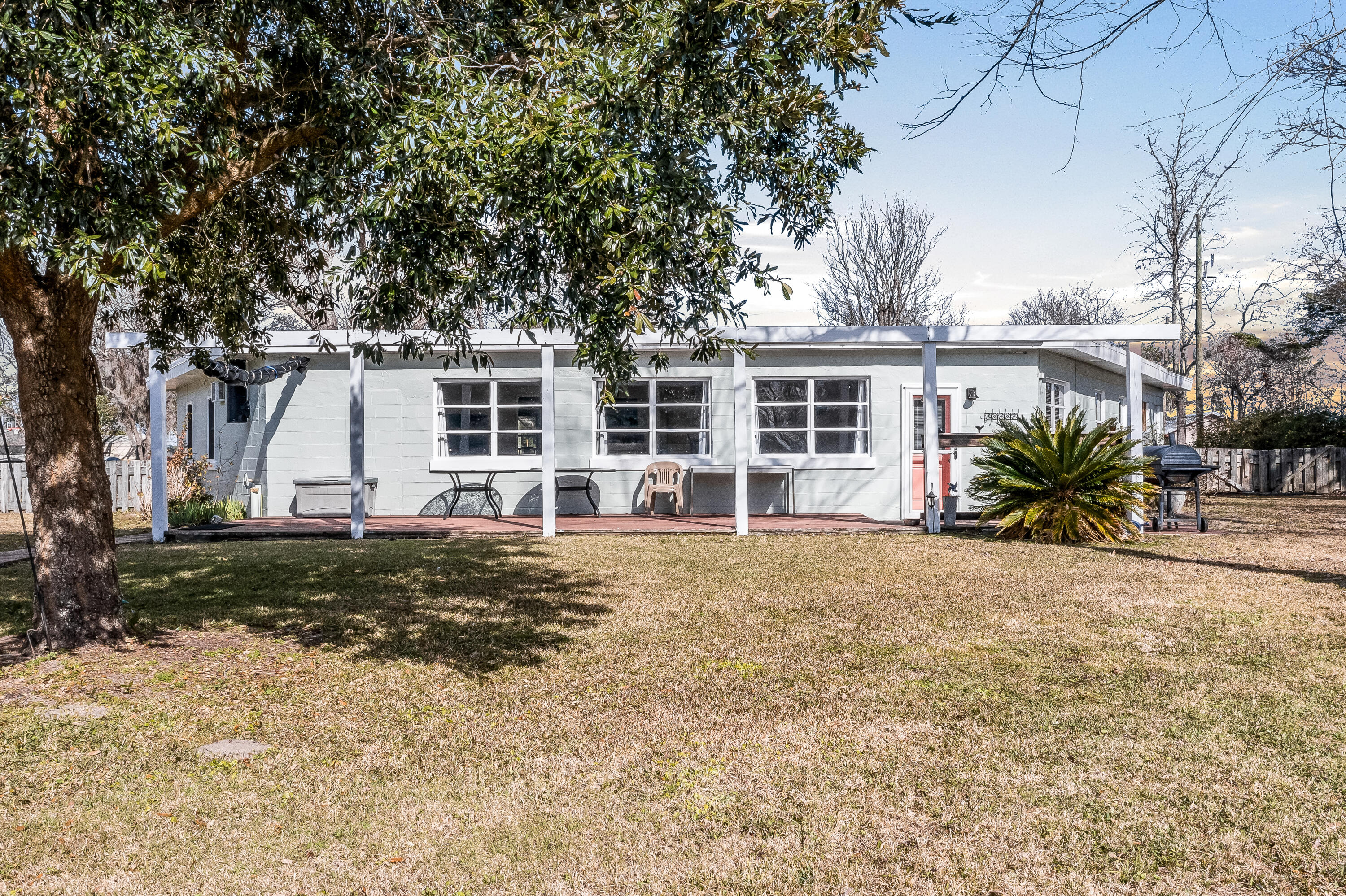 1211 Longpoint Road