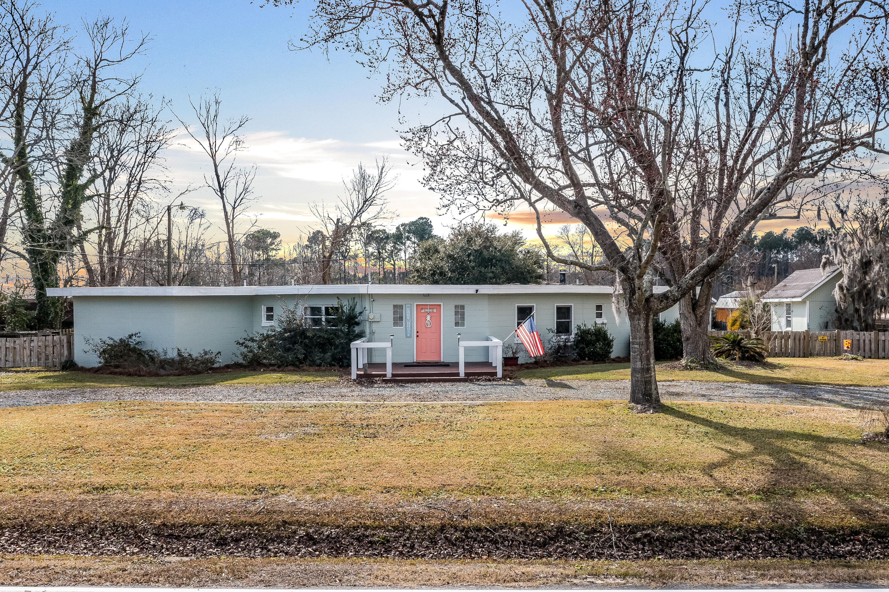 1211 Longpoint Road