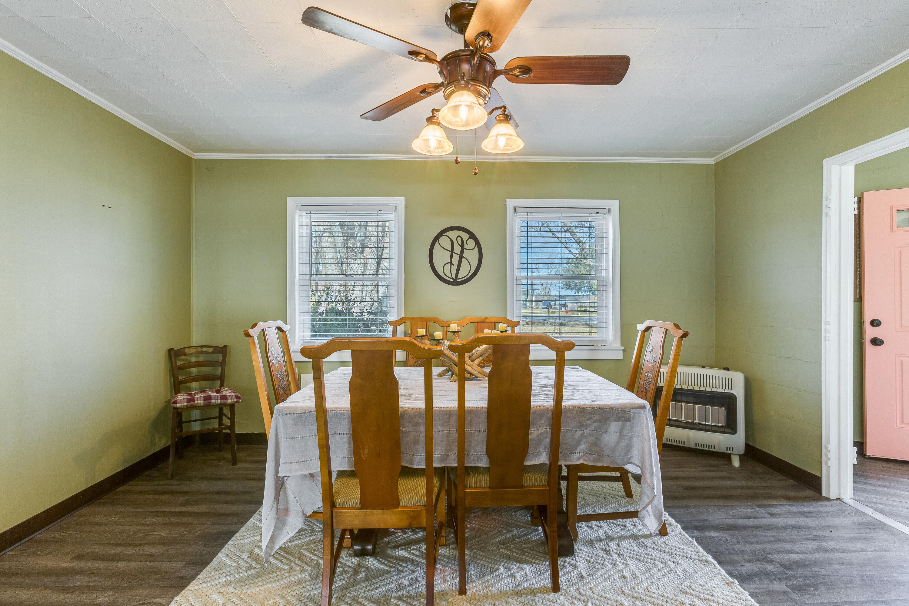 1211 Longpoint Road