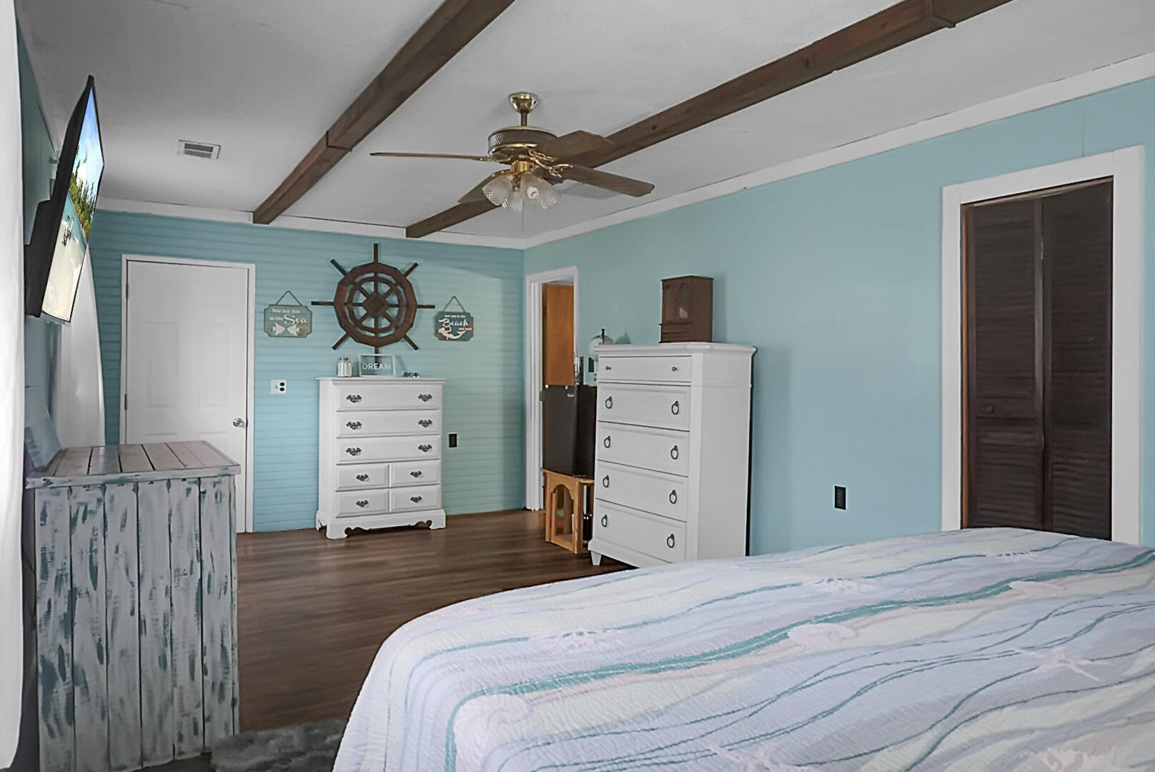 102 Argosy Drive