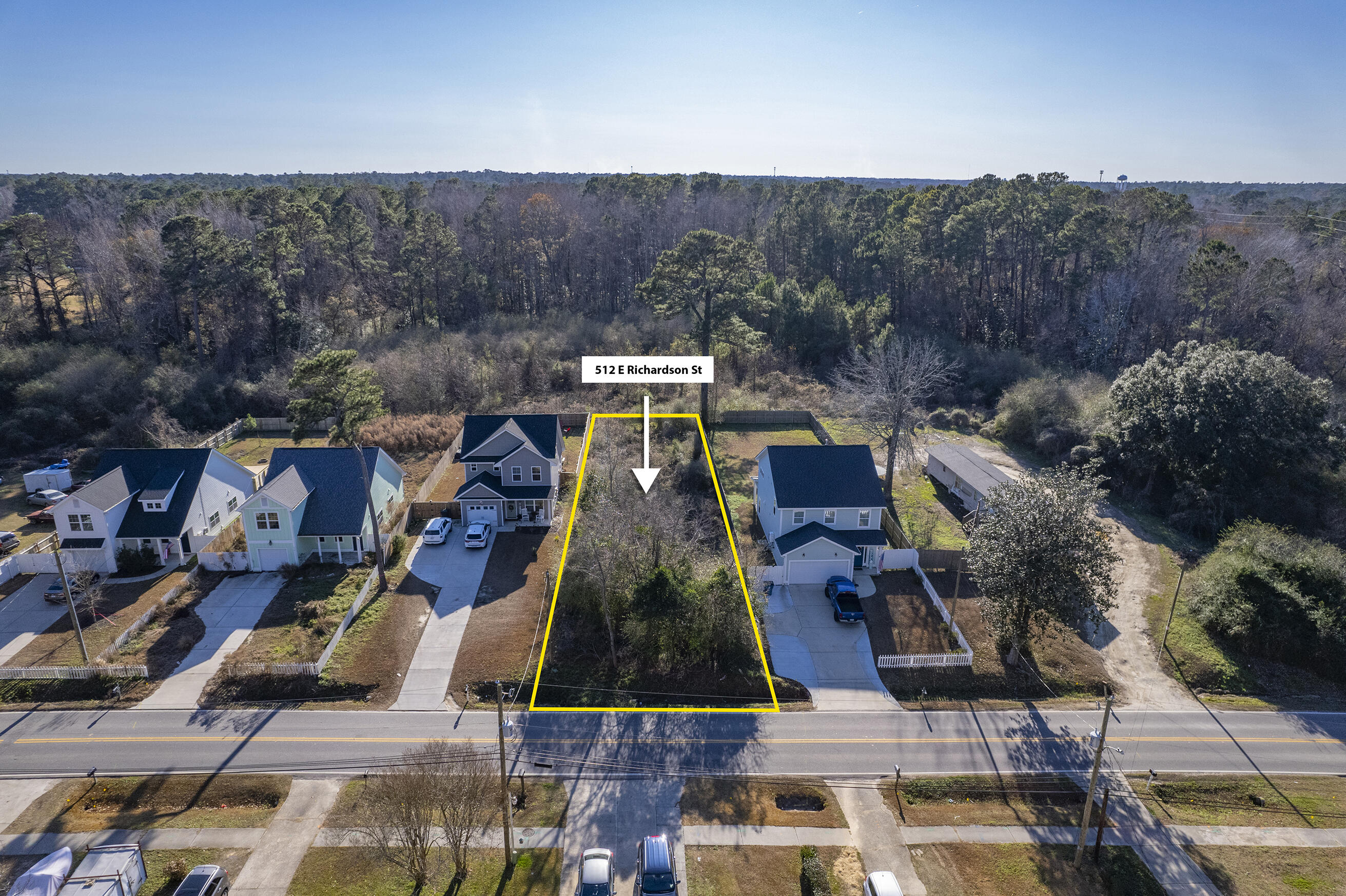 512 E Richardson Avenue