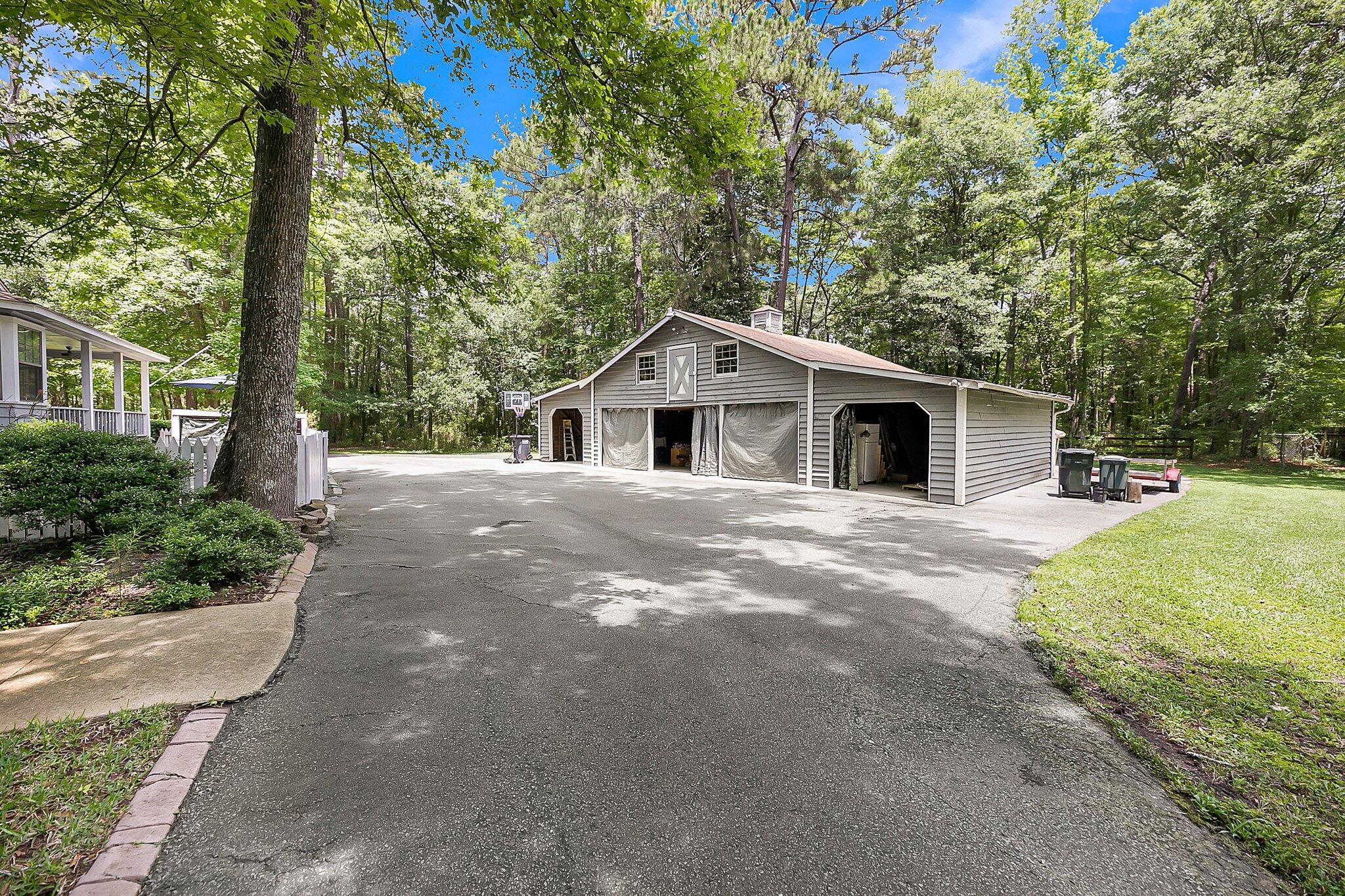 100 Cantering Hills Lane