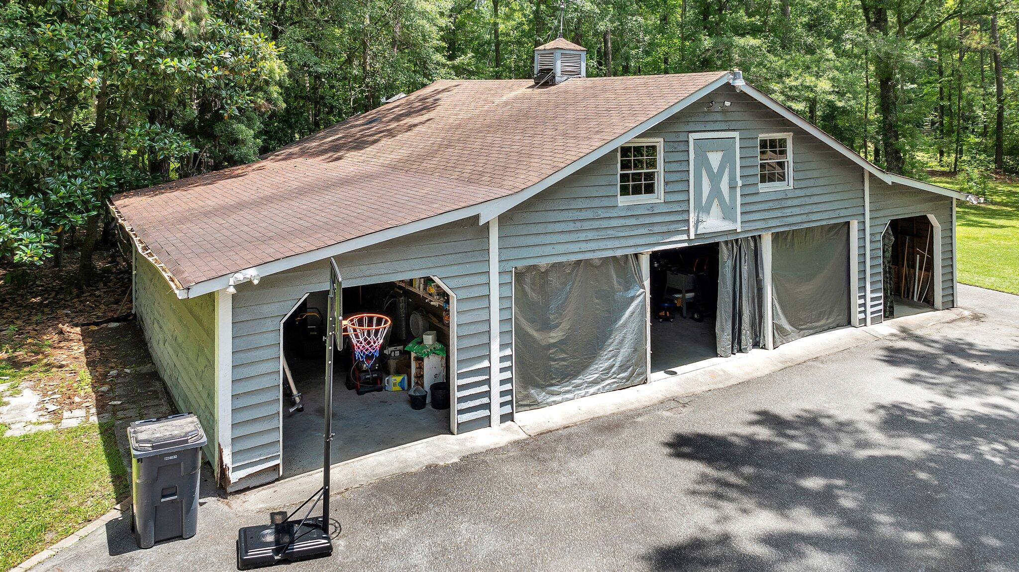 100 Cantering Hills Lane