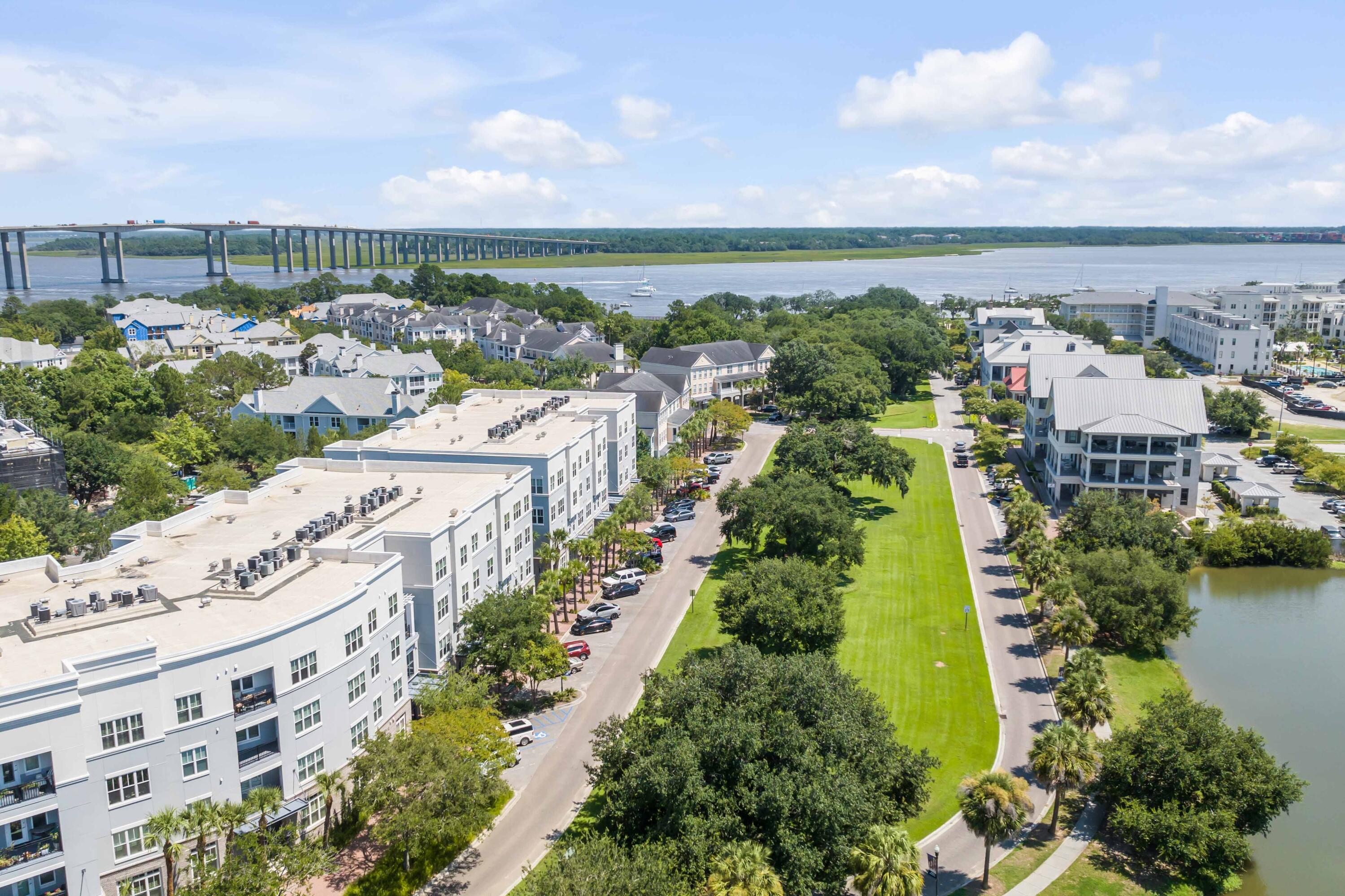 200 River Landing Drive # B401