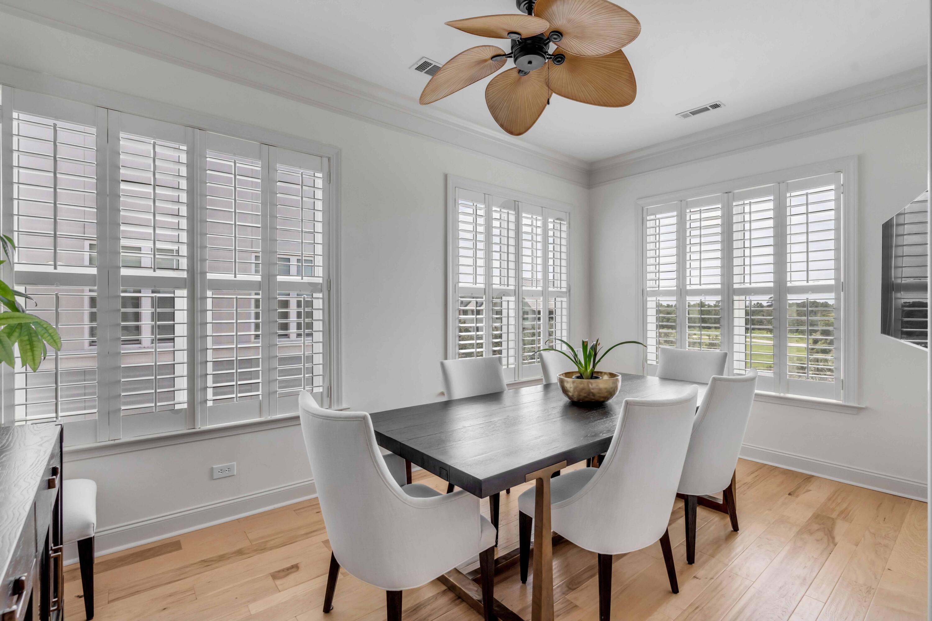 200 River Landing Drive # B401