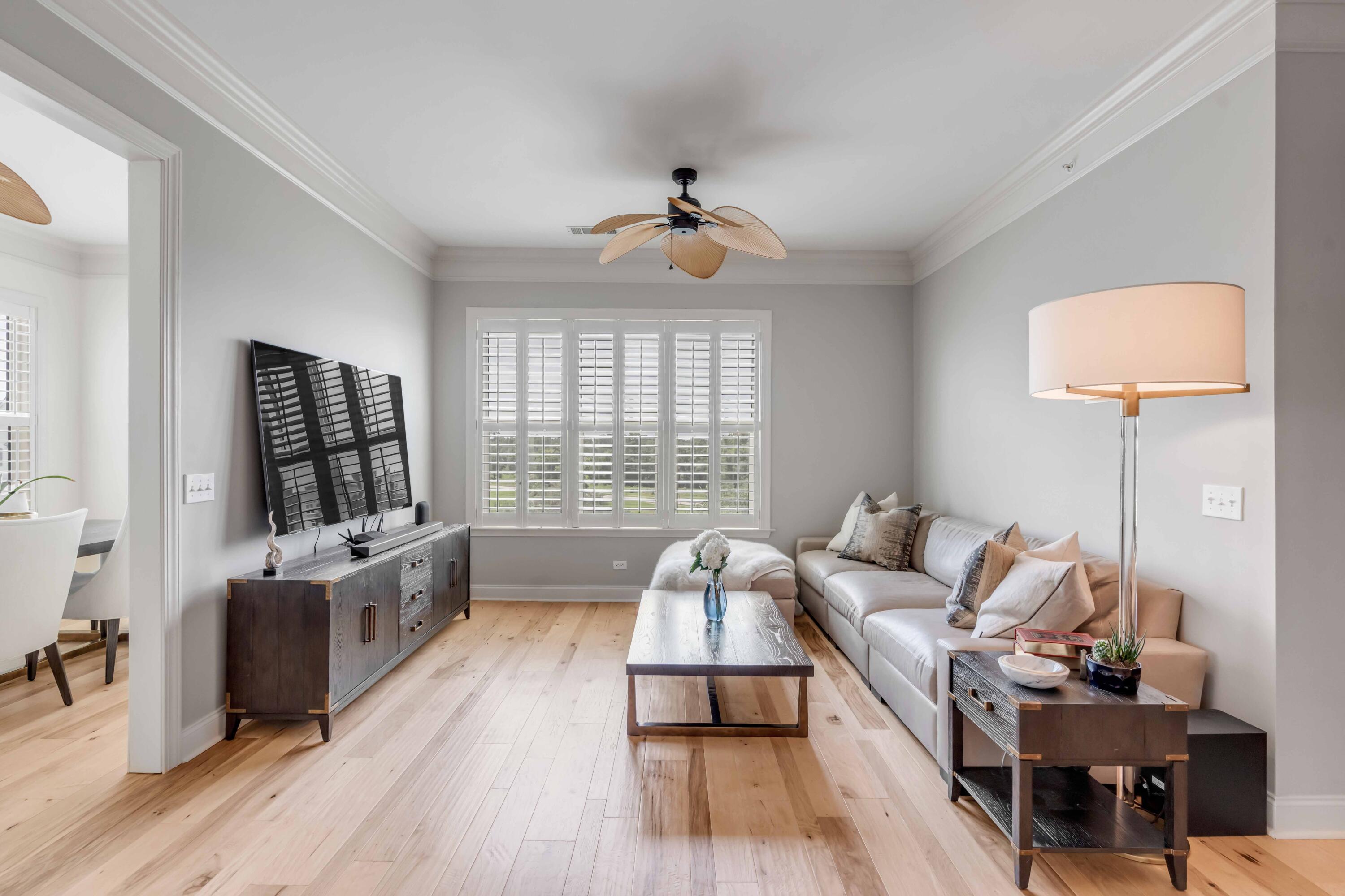 200 River Landing Drive # B401