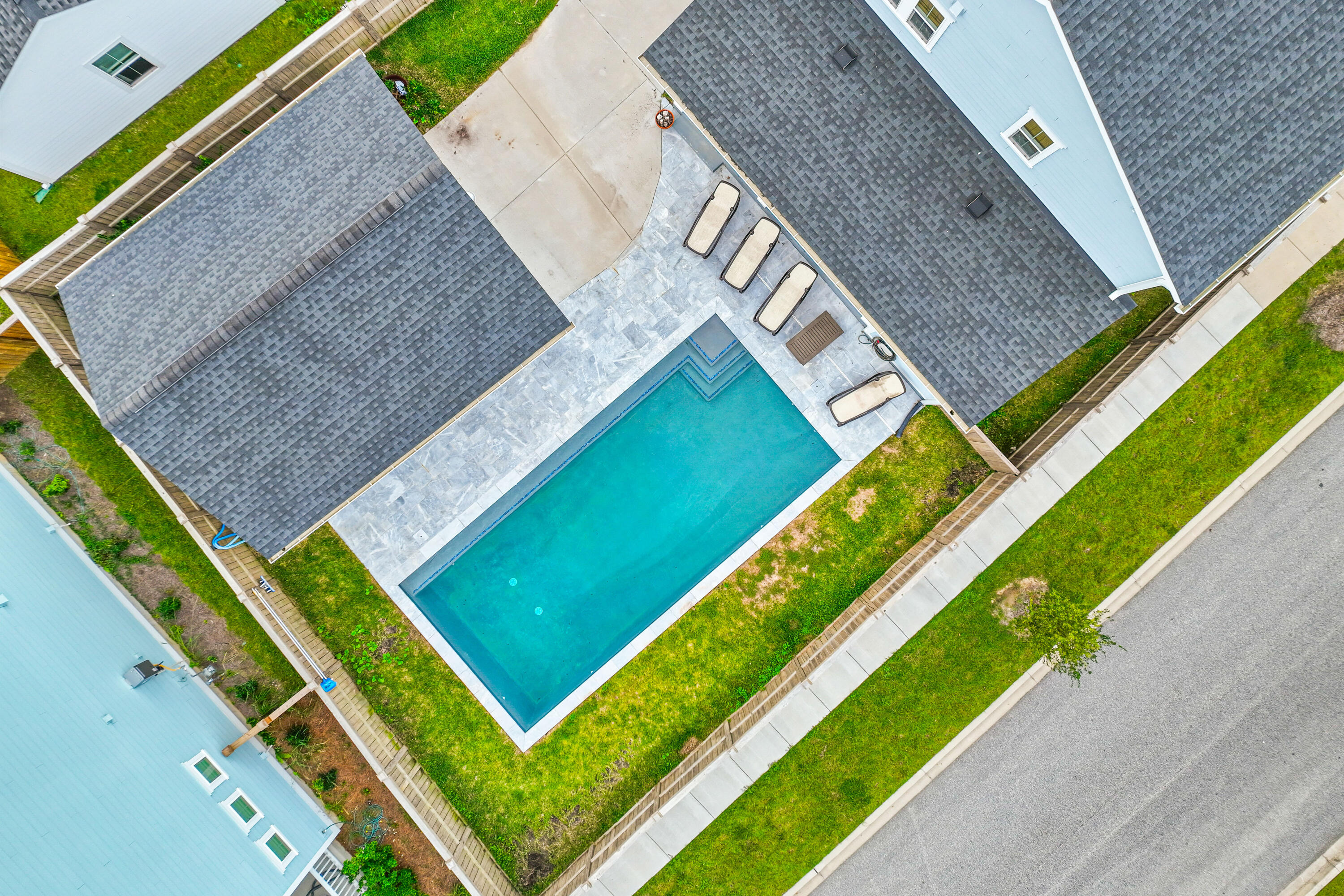 336 Bumble Way