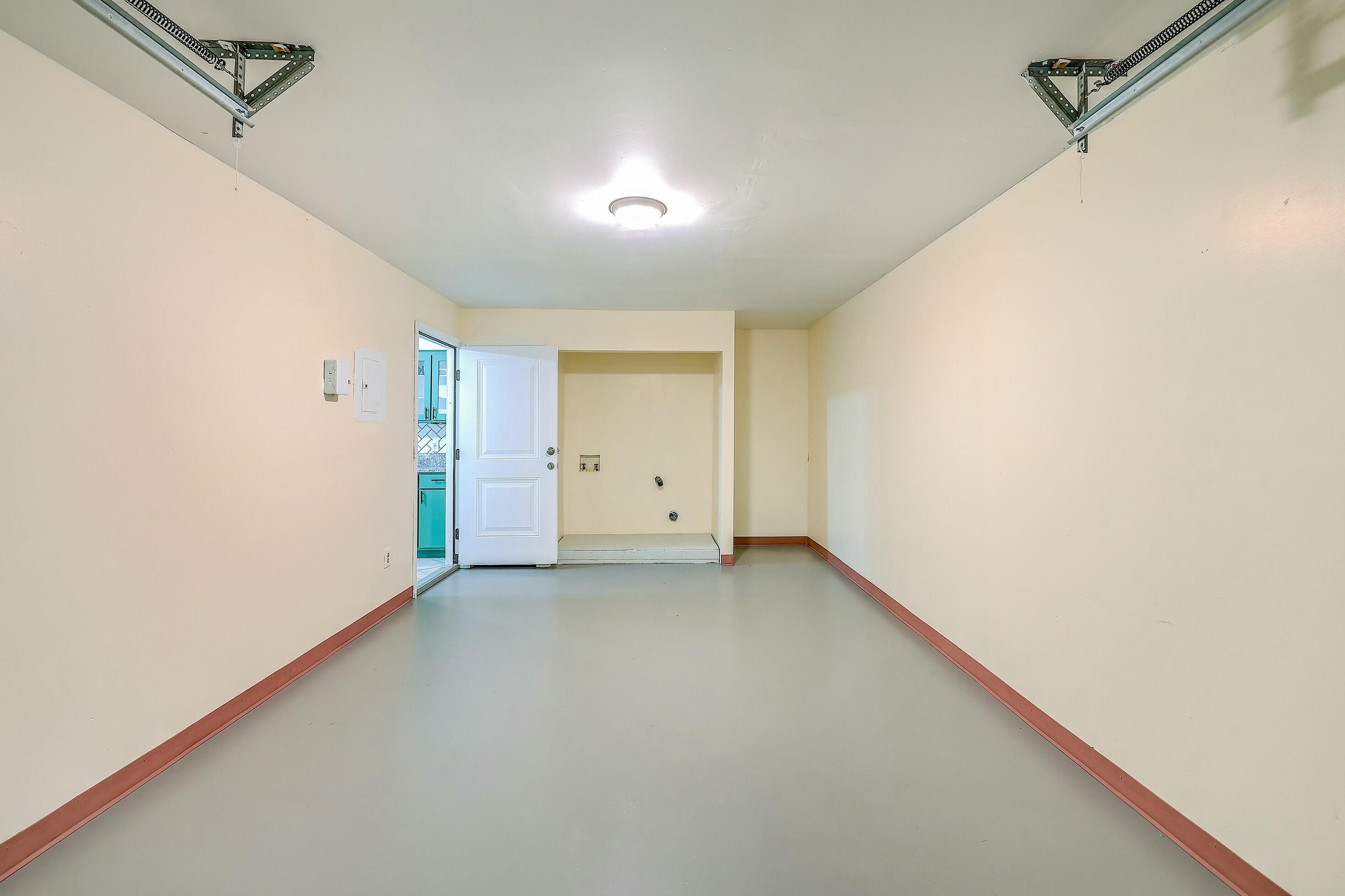 3264 Stonehaven Drive