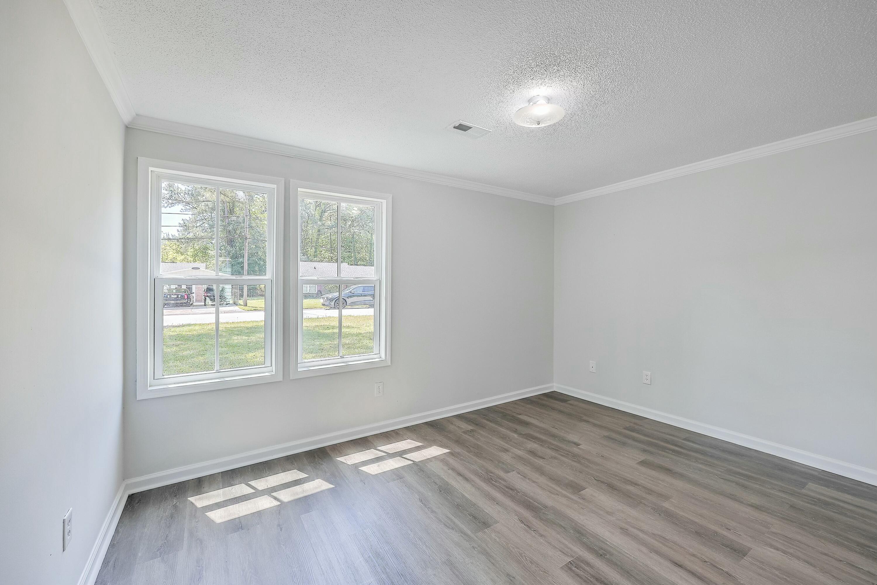 3264 Stonehaven Drive