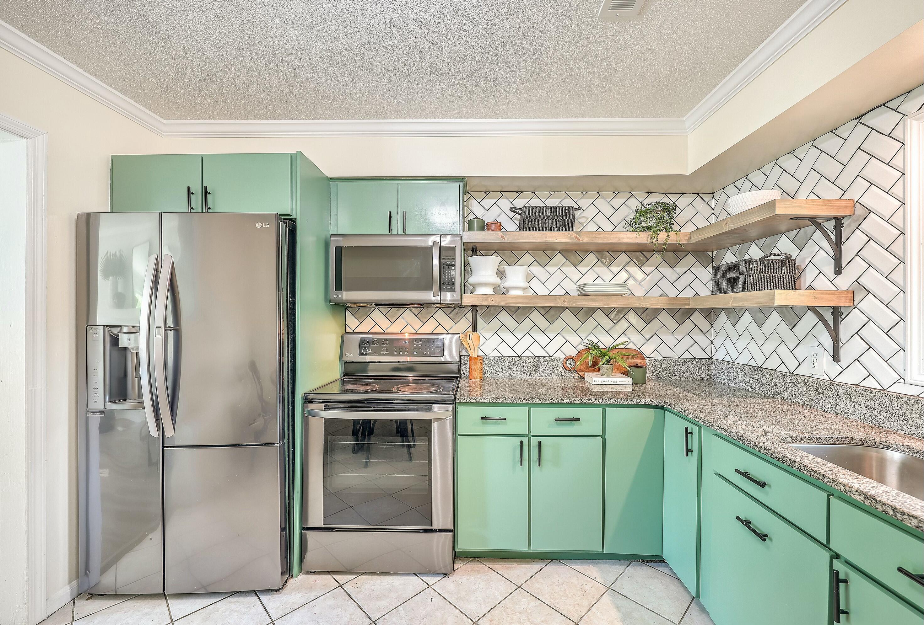 3264 Stonehaven Drive