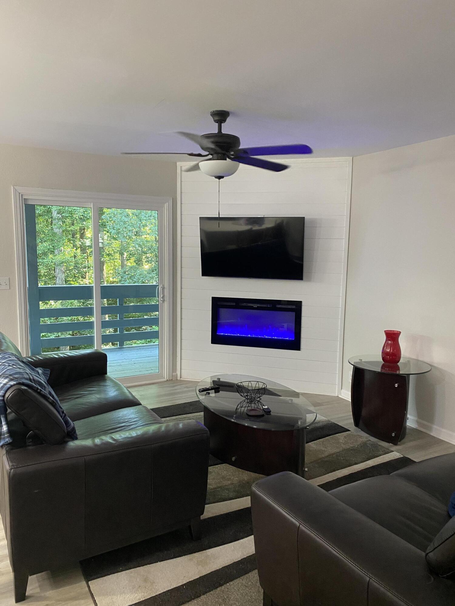 34 Fox Trail # D, Westminster Unit: D