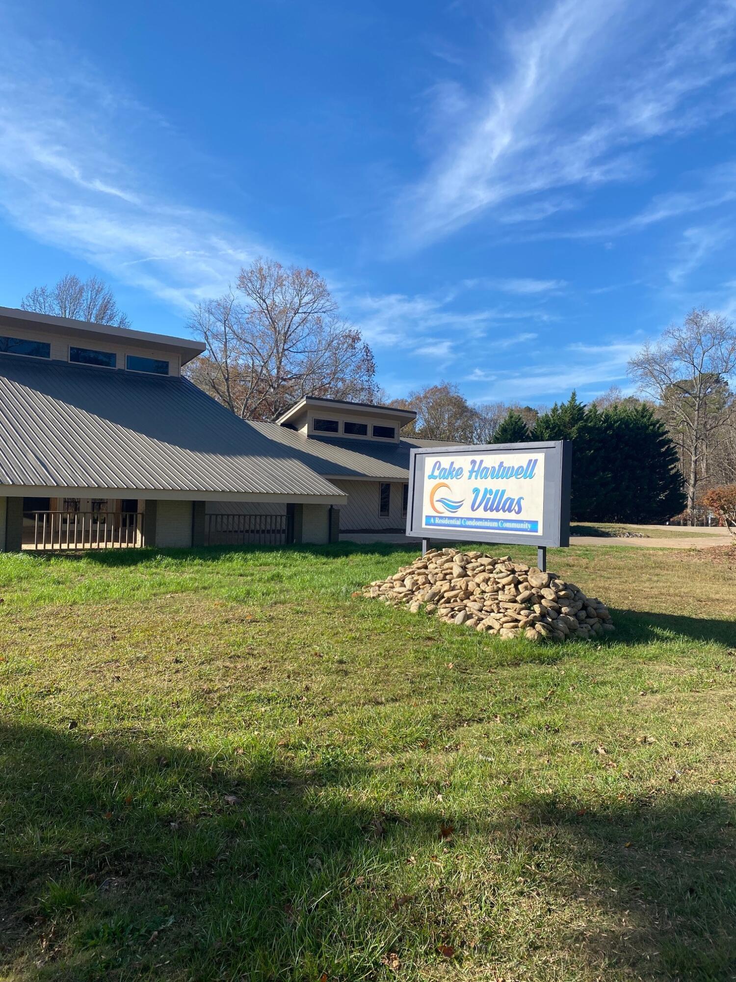 34 Fox Trail # D, Westminster Unit: D