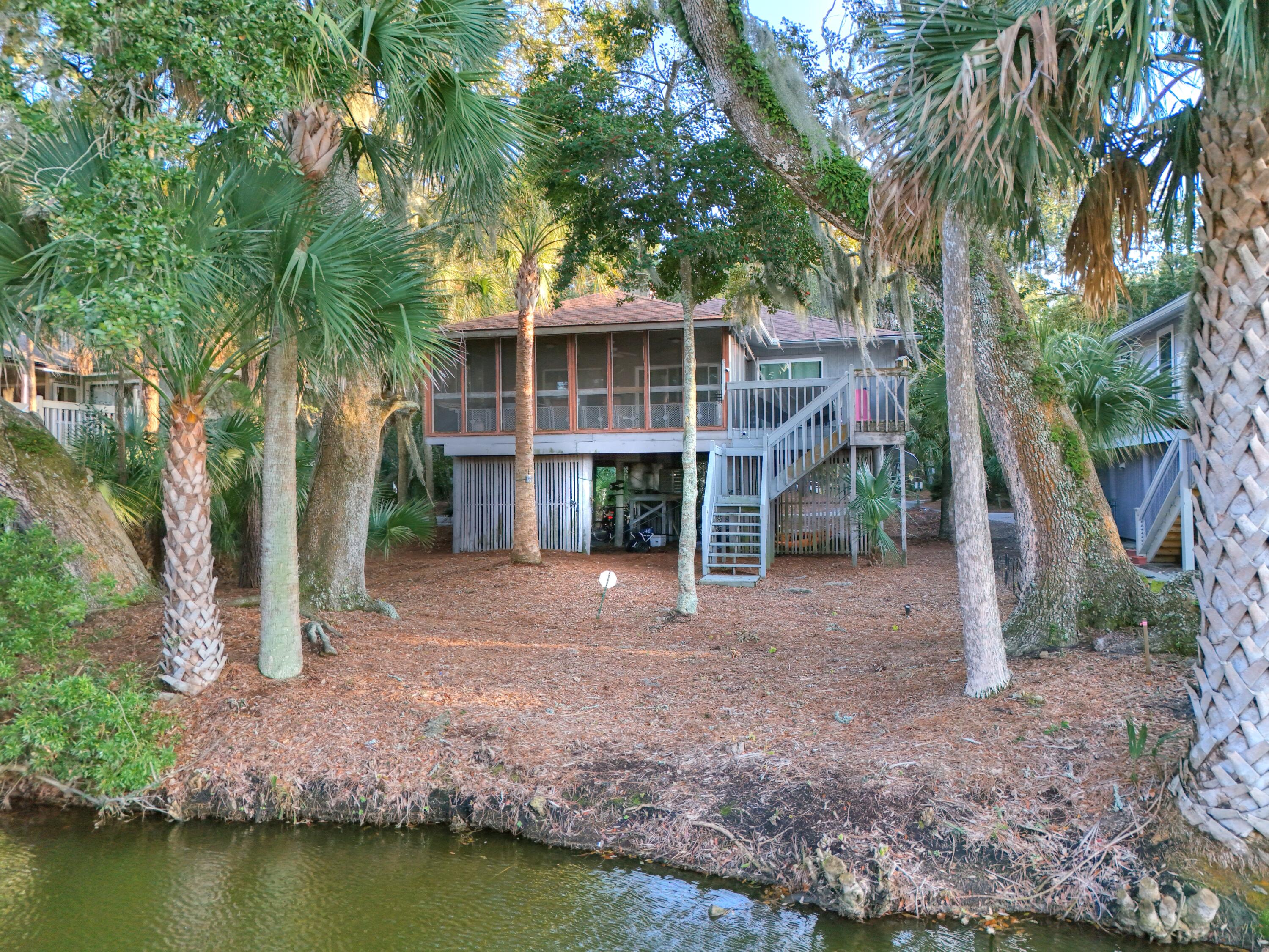 16 Twin Oaks Lane Lane