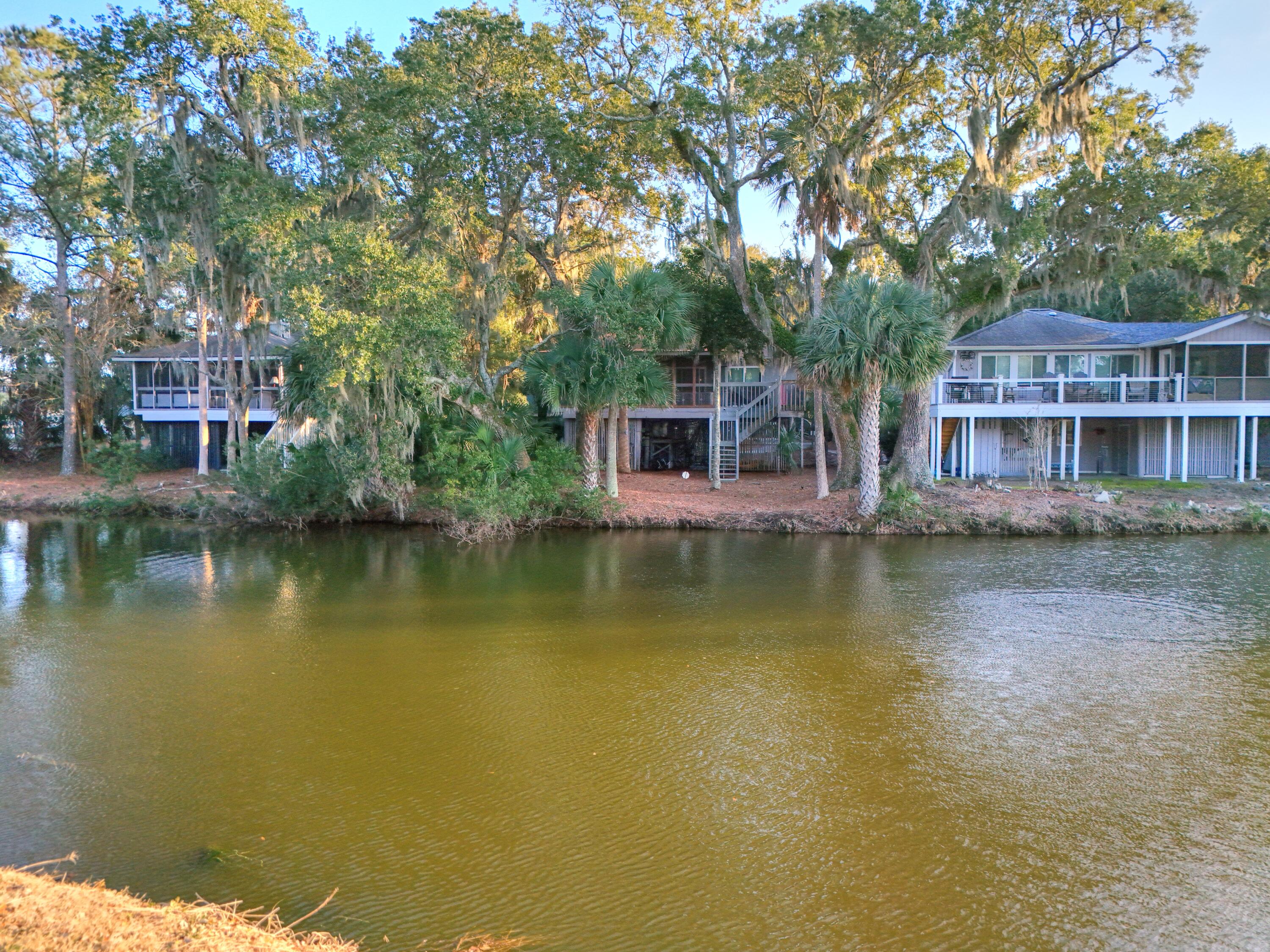 16 Twin Oaks Lane Lane