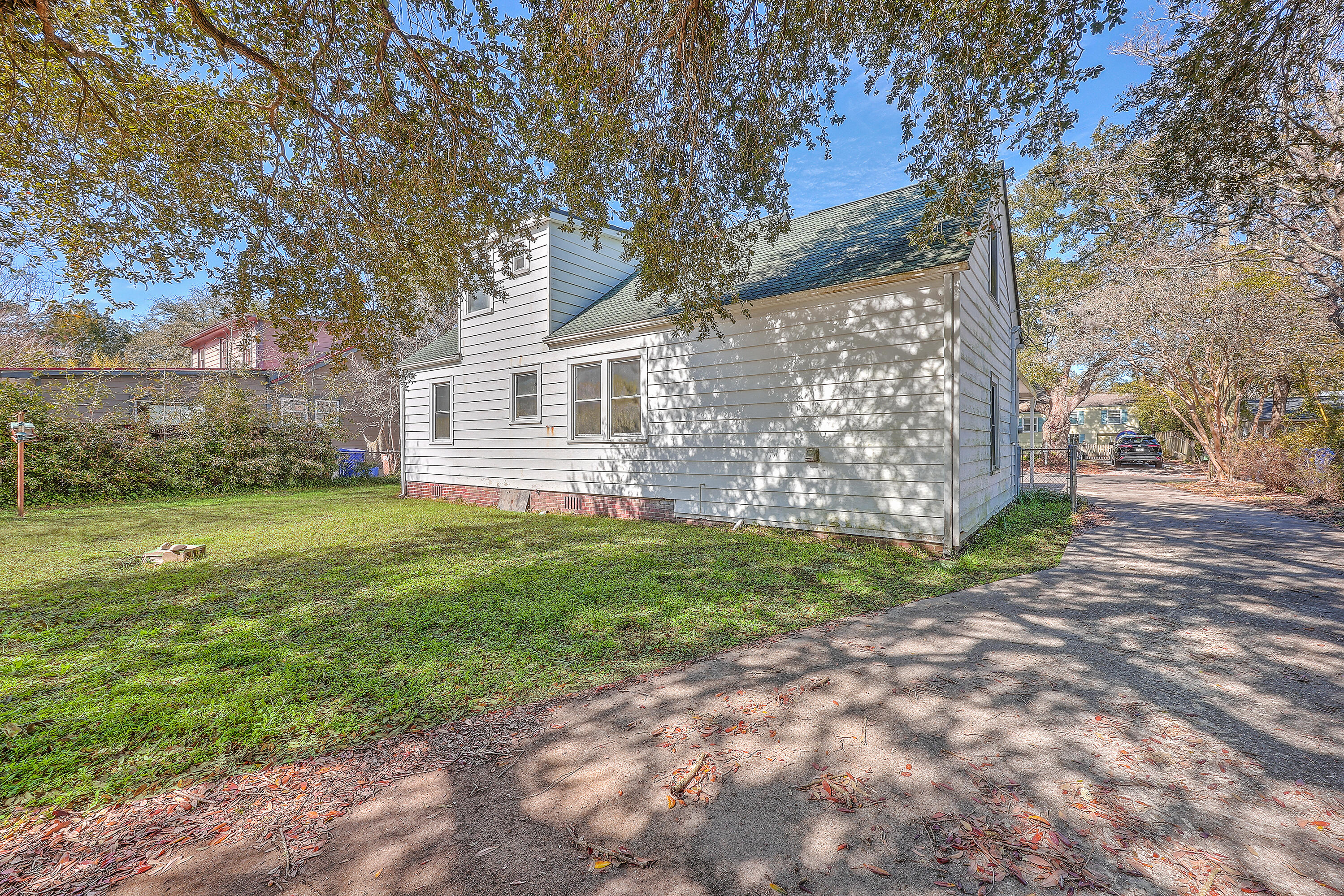 2181 Edisto Avenue