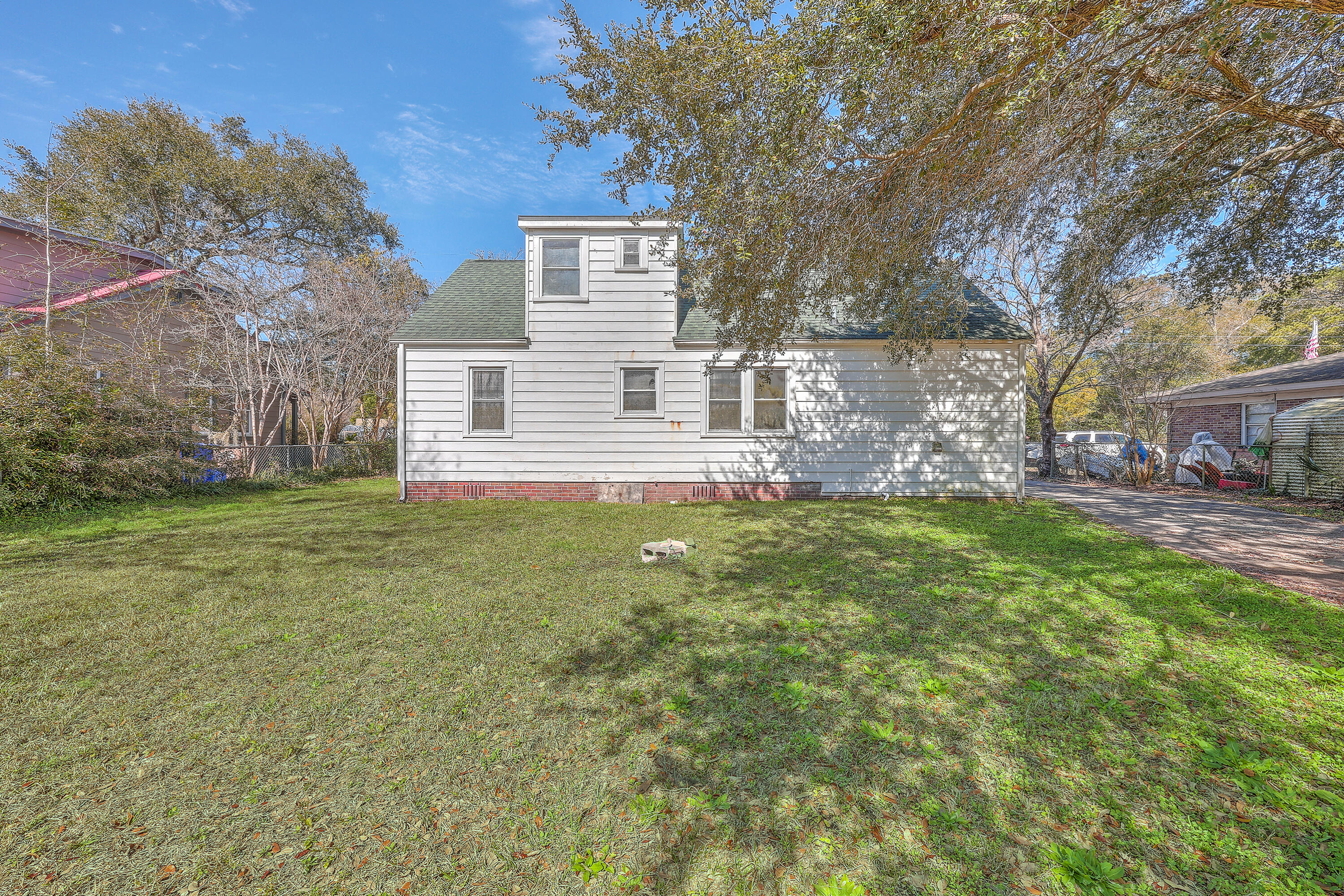 2181 Edisto Avenue