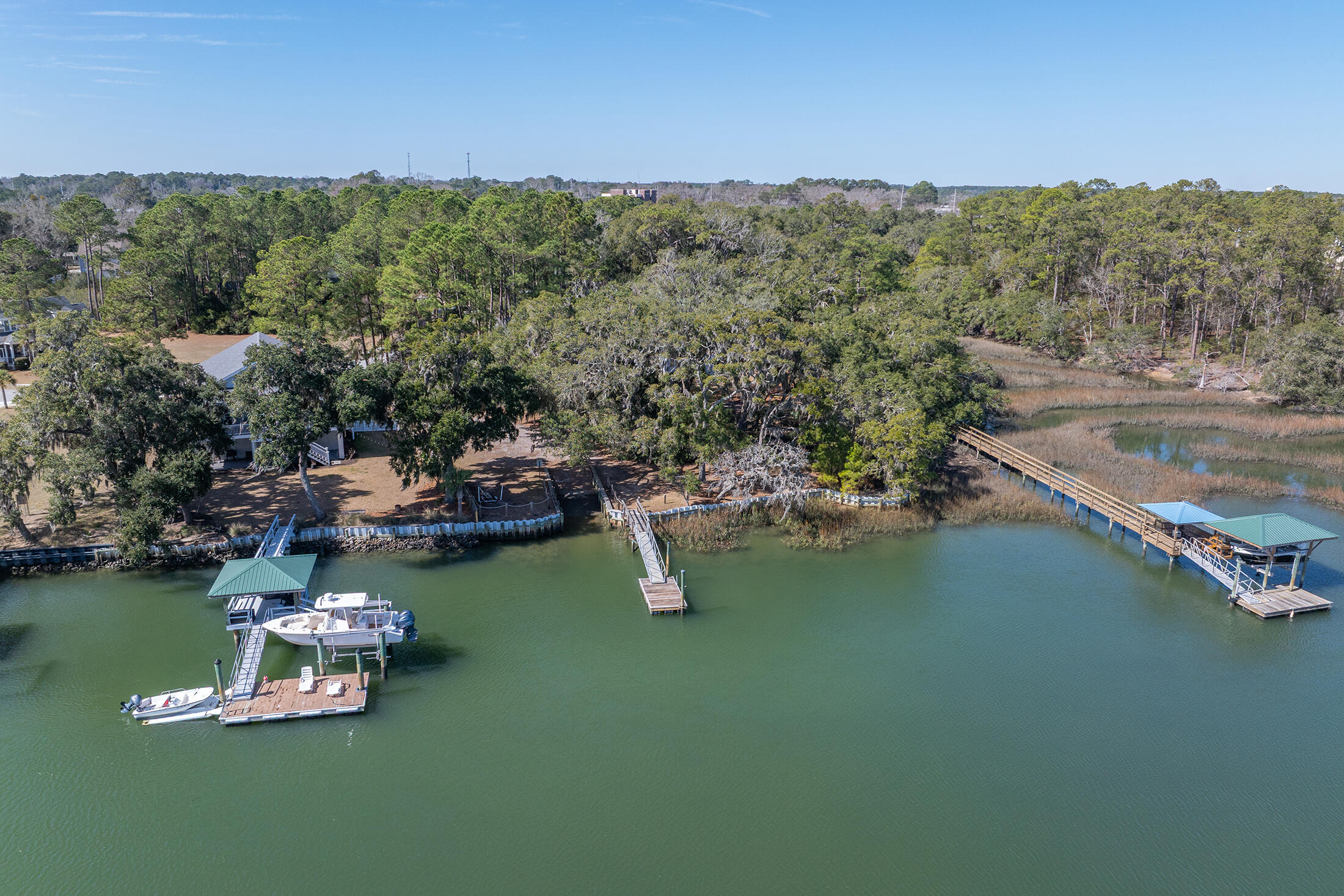 2208 Spanish Court