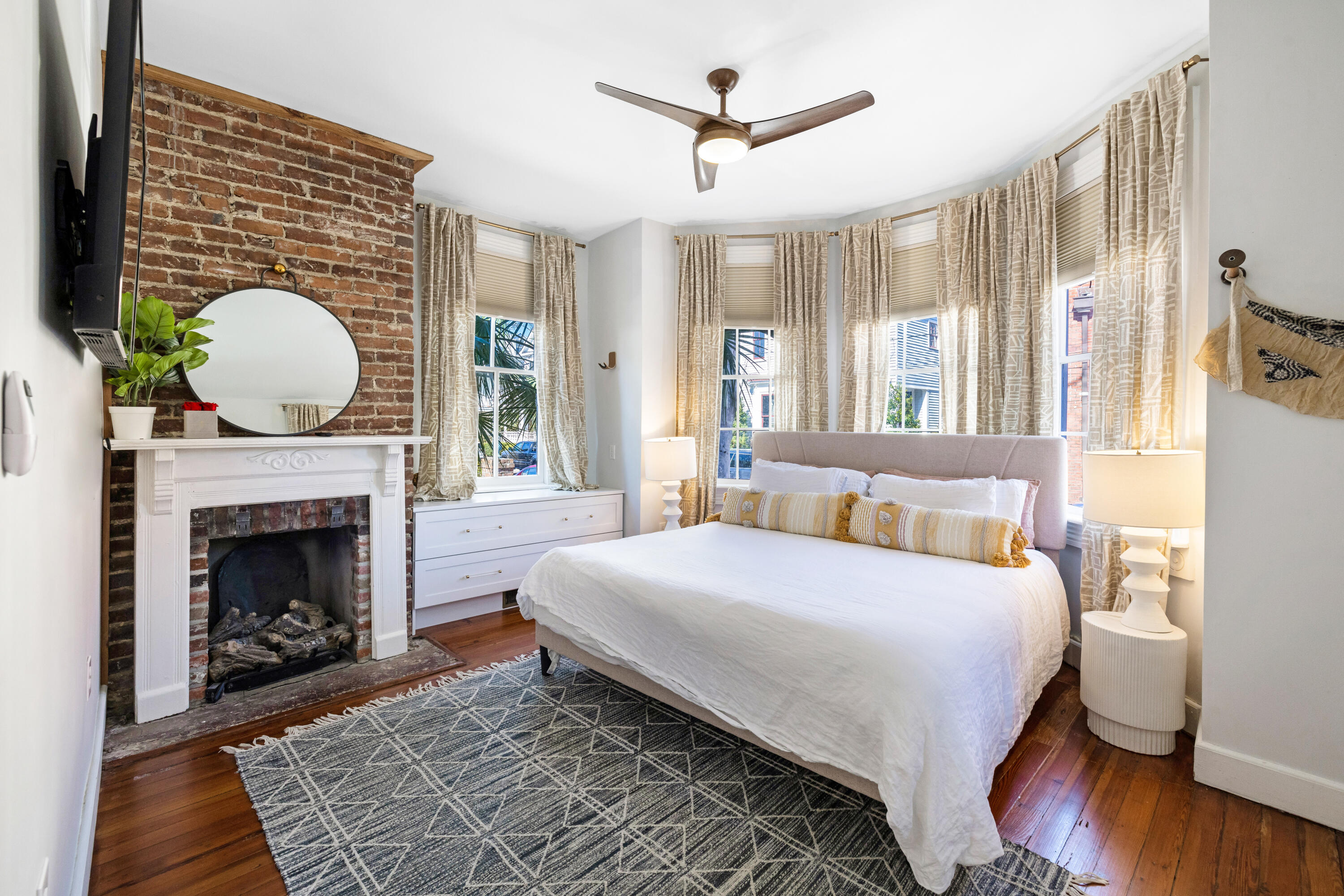 1 Percy Street # C Unit: A,B,C