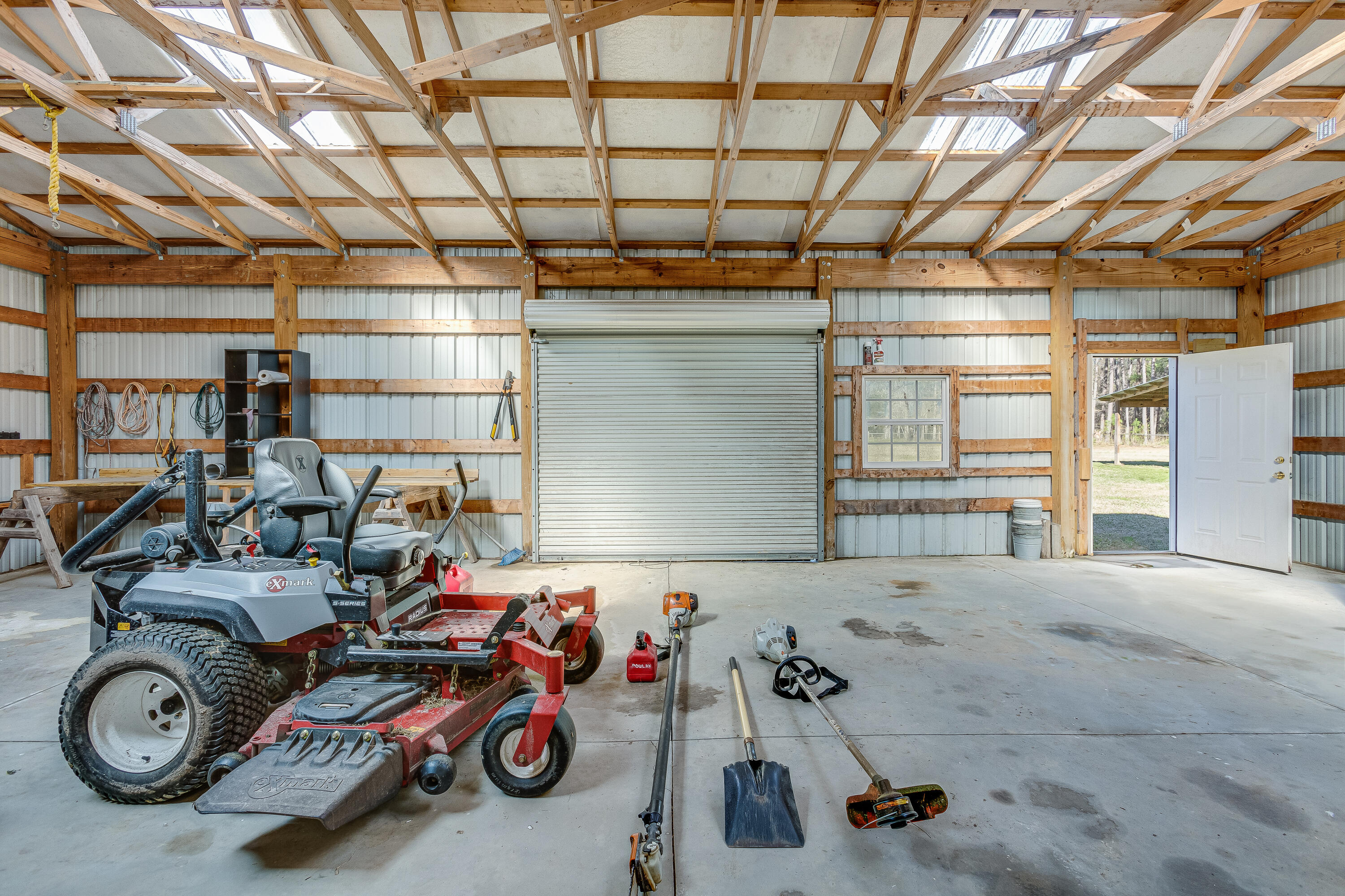 1677 French Santee Road, Jamestown