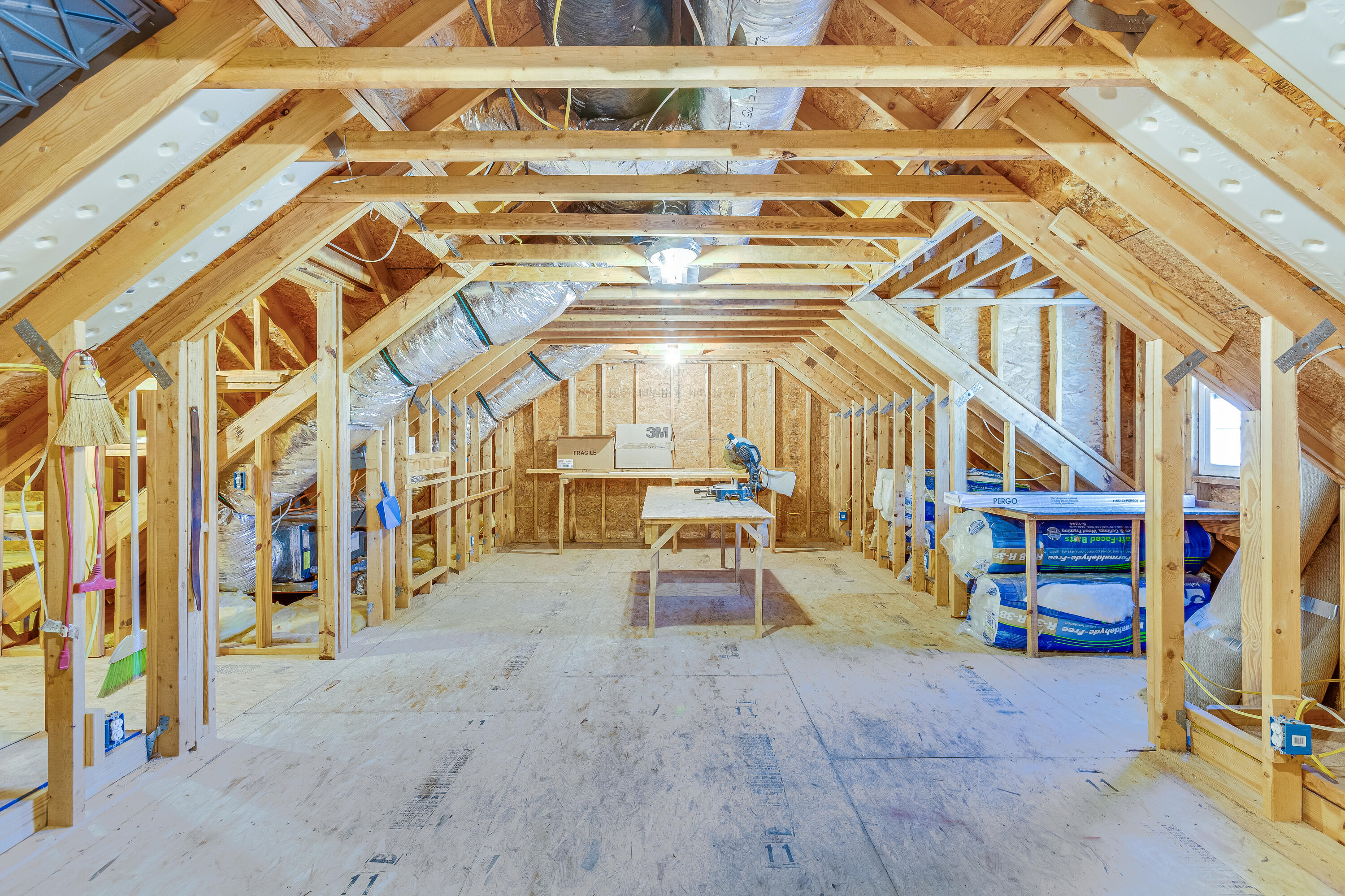 1677 French Santee Road, Jamestown