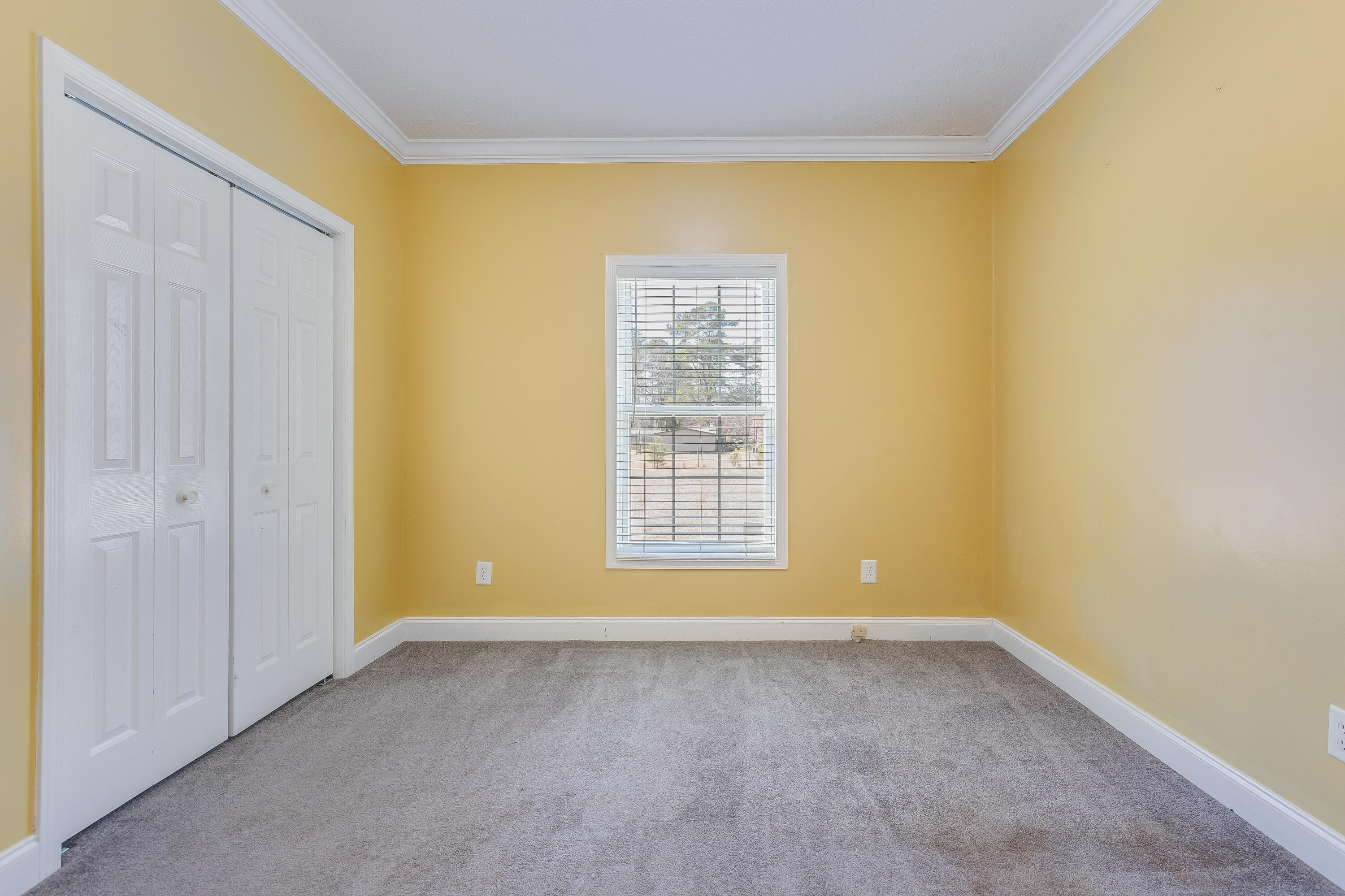 1677 French Santee Road, Jamestown