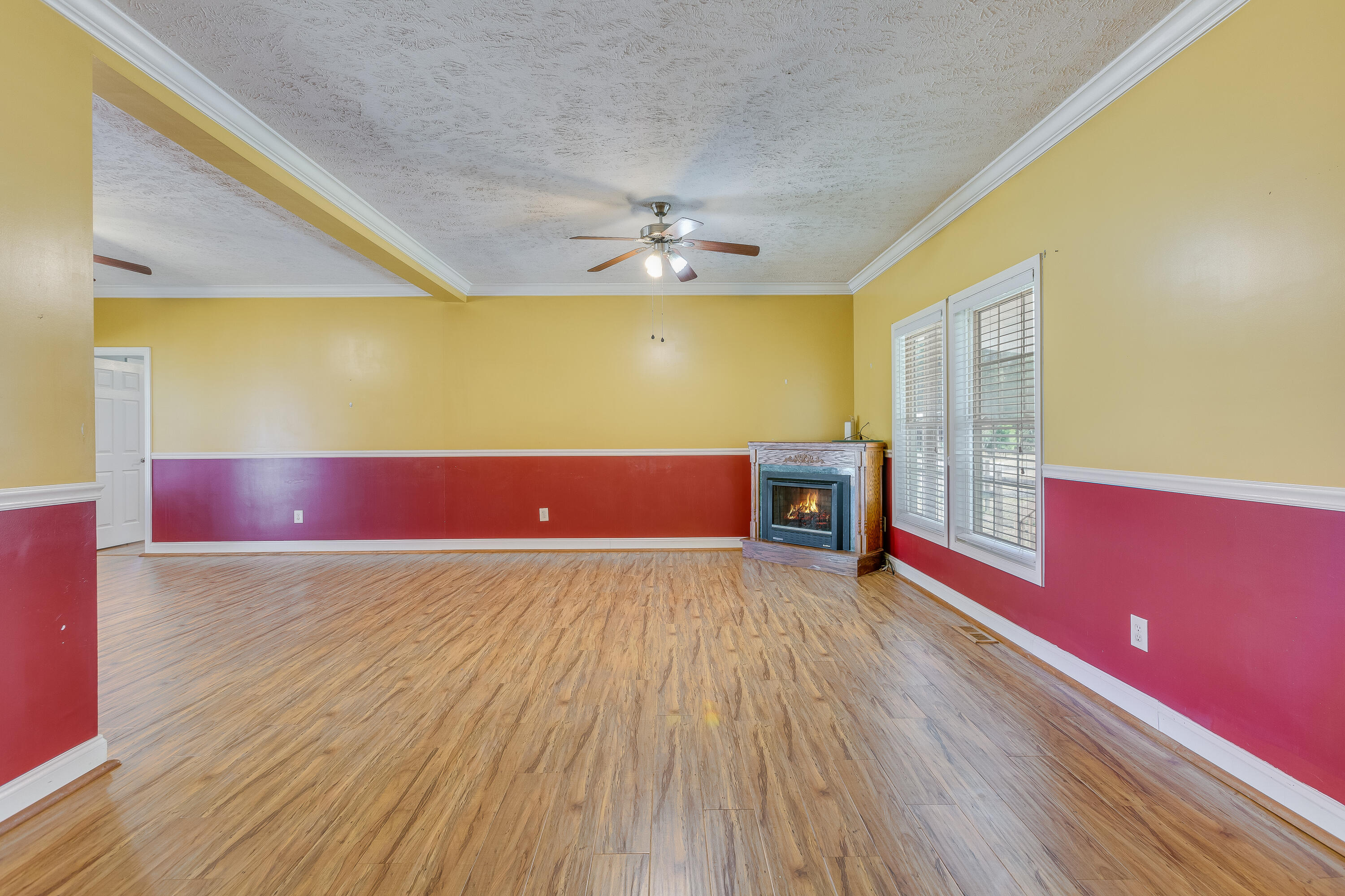 1677 French Santee Road, Jamestown