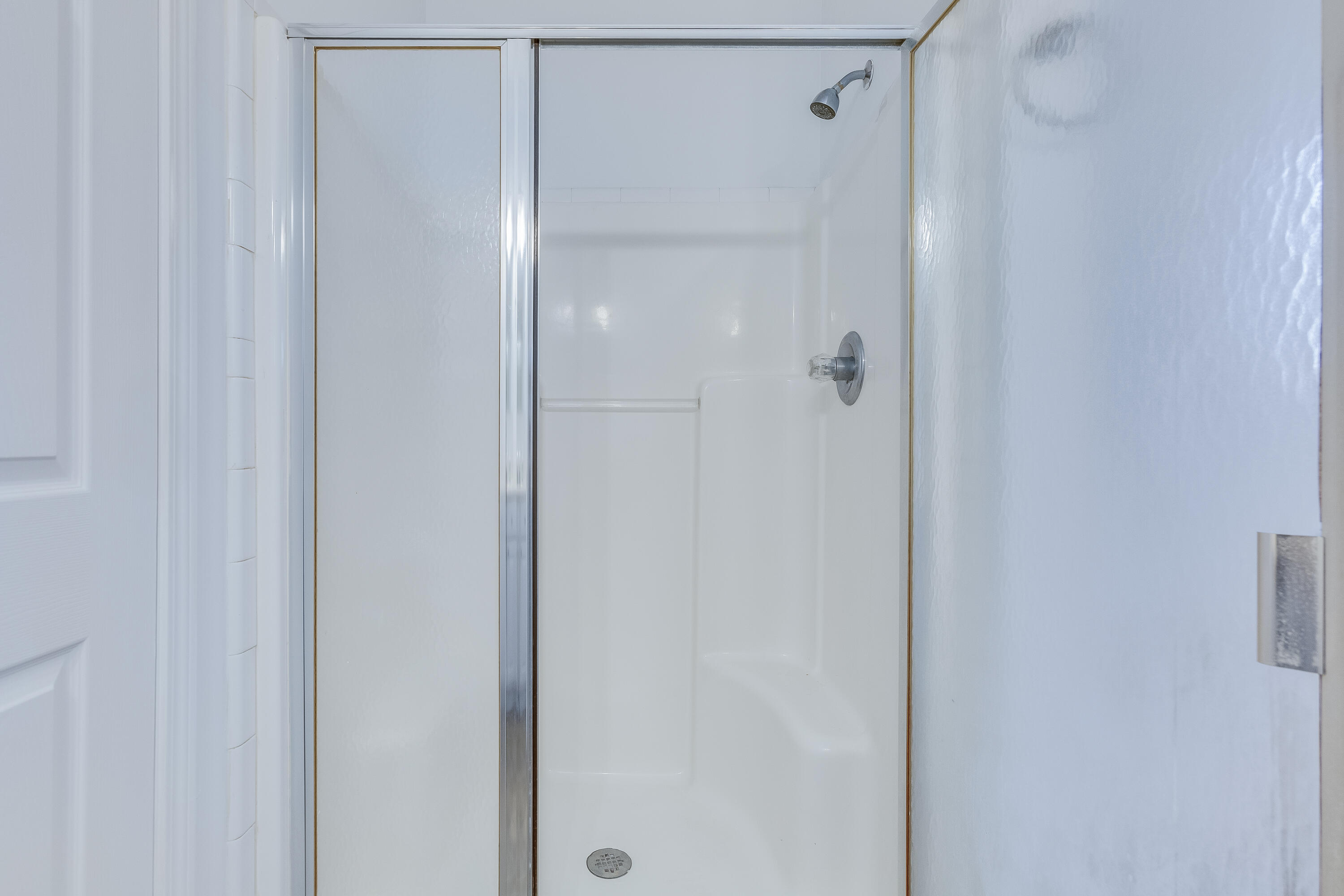 1677 French Santee Road, Jamestown