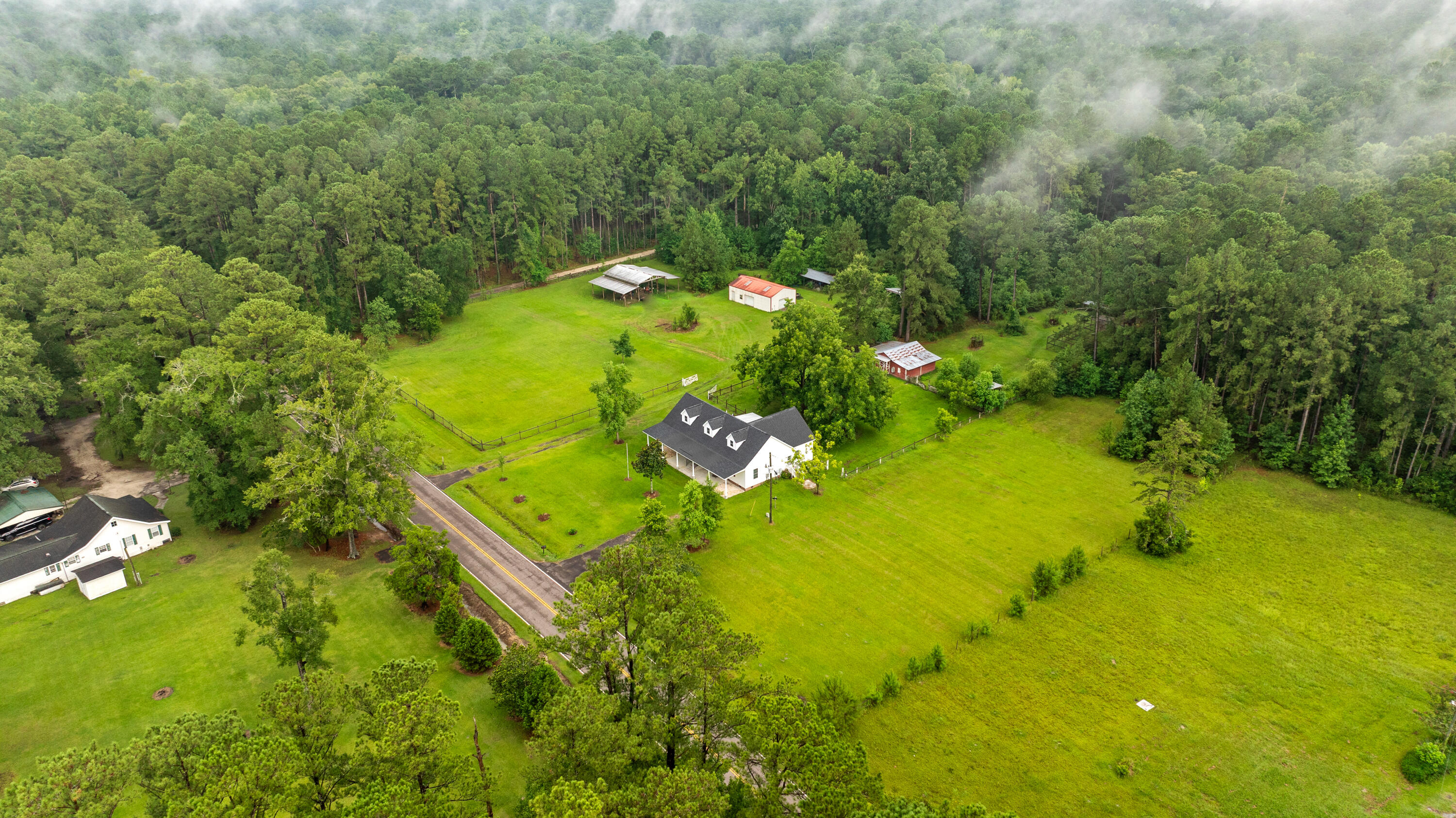 1677 French Santee Road, Jamestown