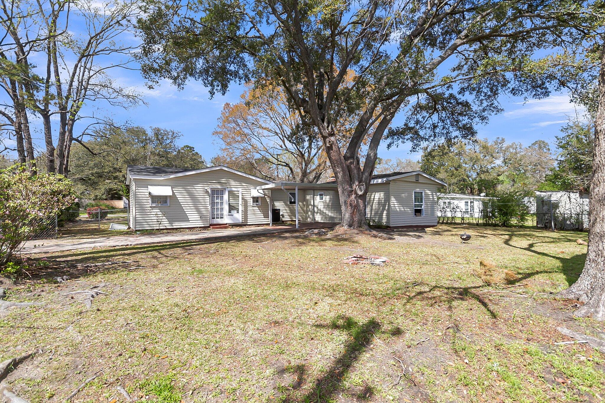 834 Prince John Drive