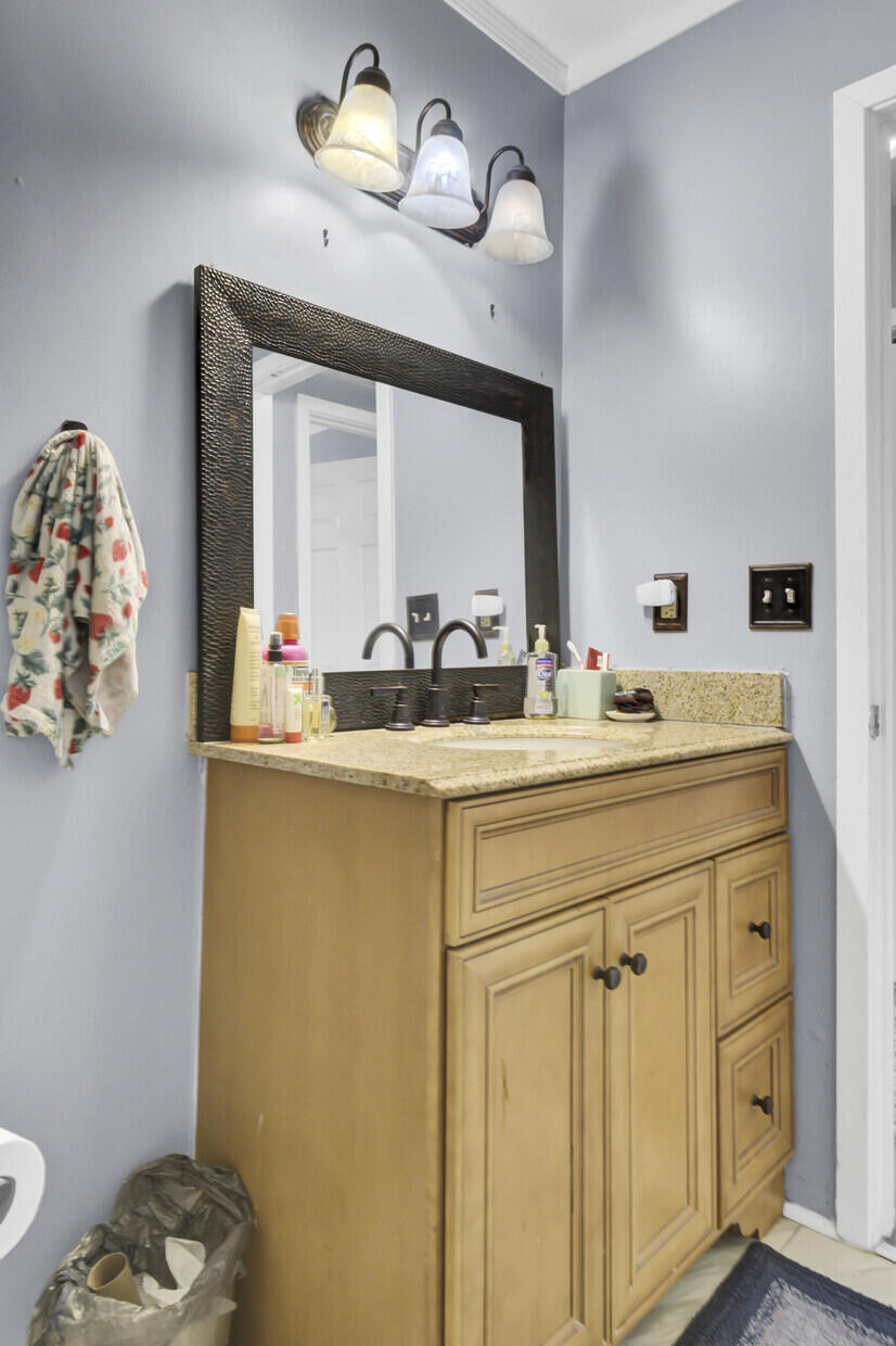 7940 Parklane Court # F, North Charleston Unit: F