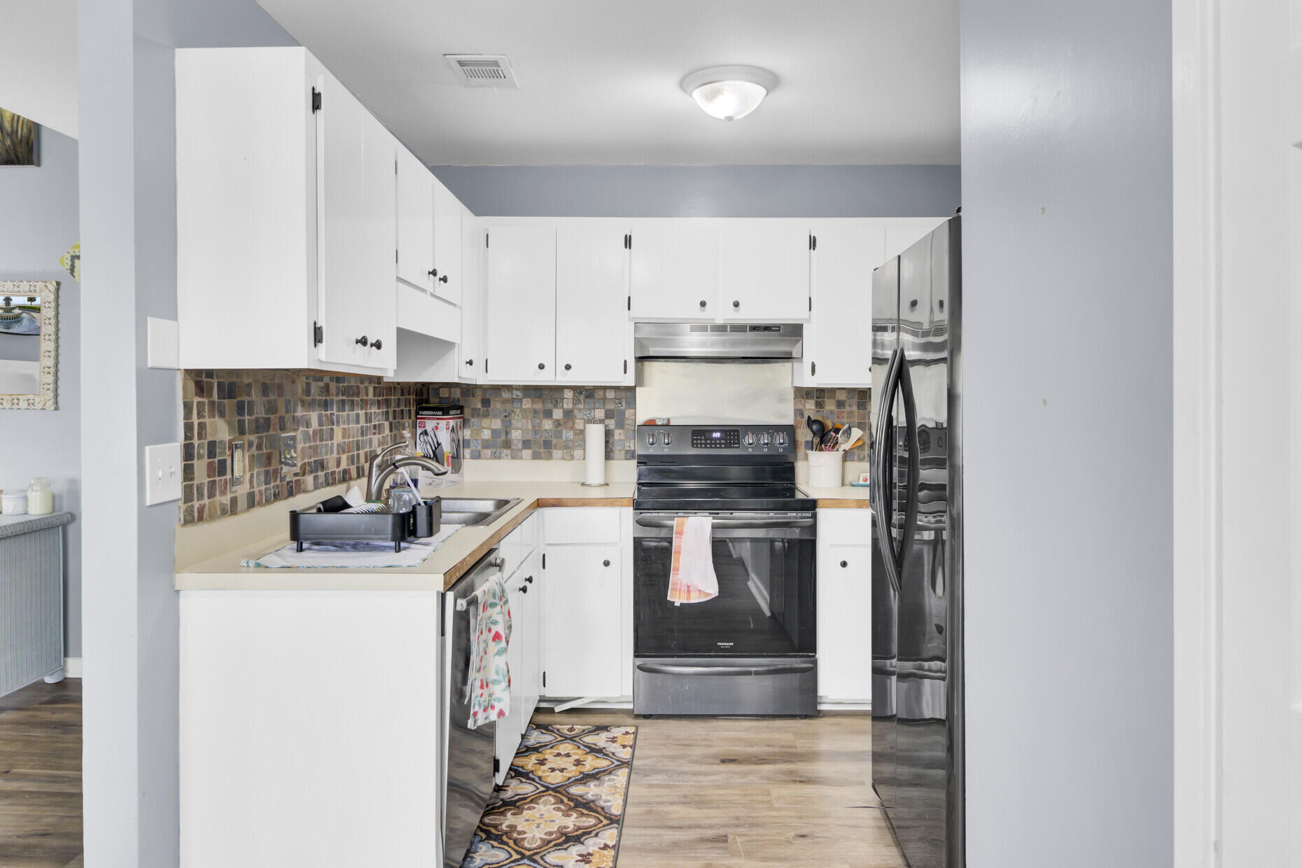 7940 Parklane Court # F, North Charleston Unit: F