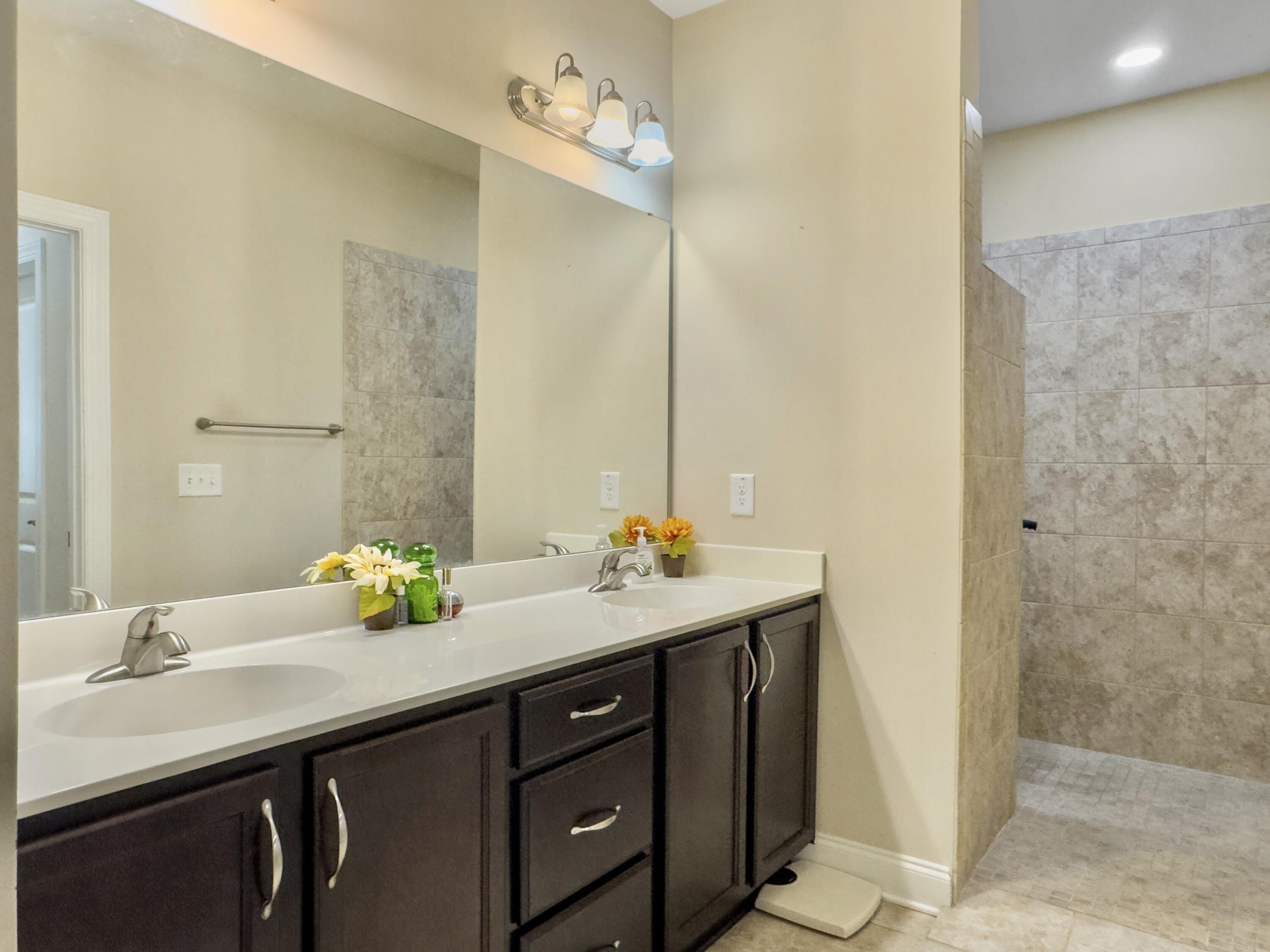 222 Village Stone Circle, Summerville